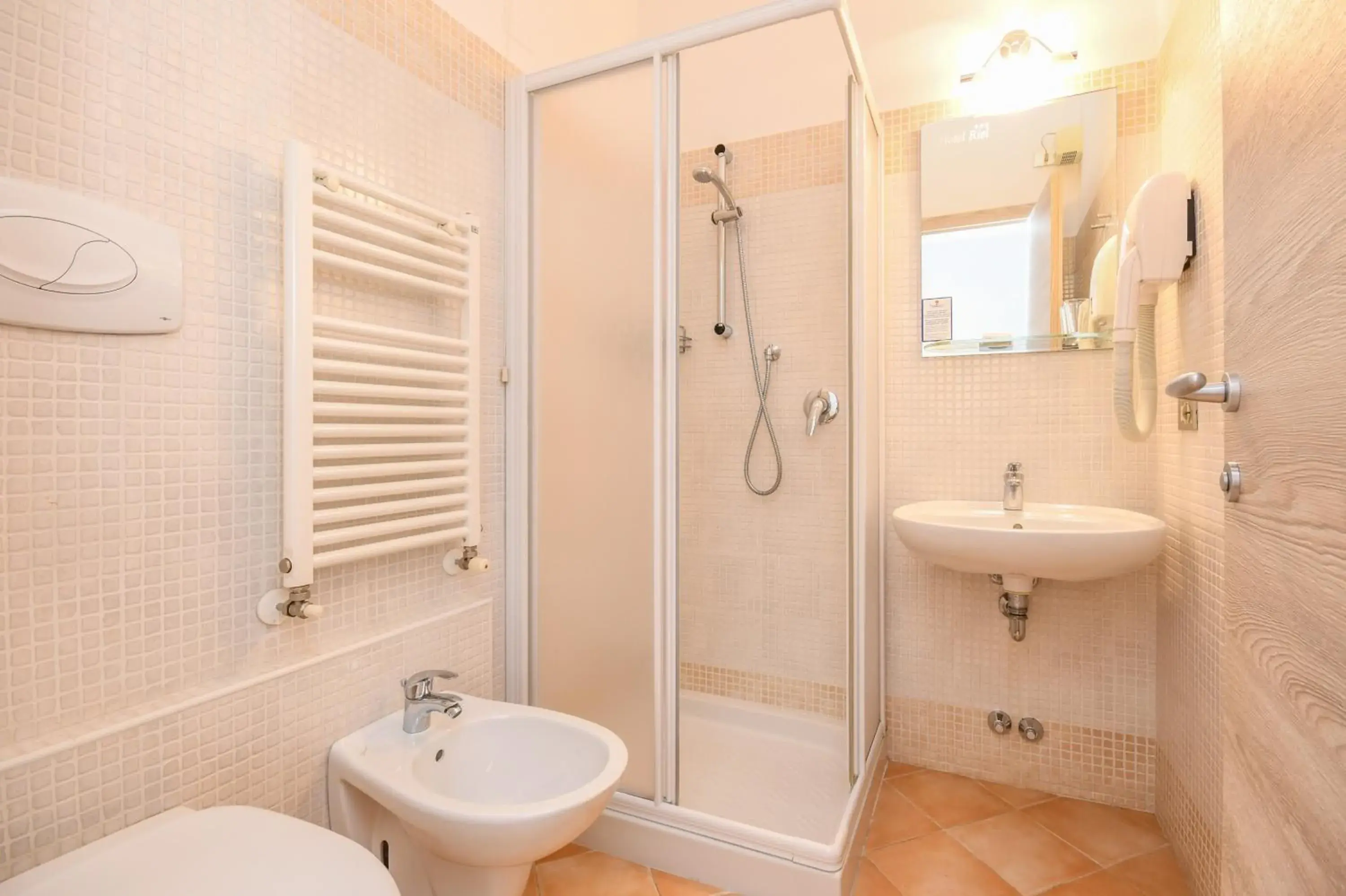 Bathroom in Hotel Riel Bathroom in Hotel Riel