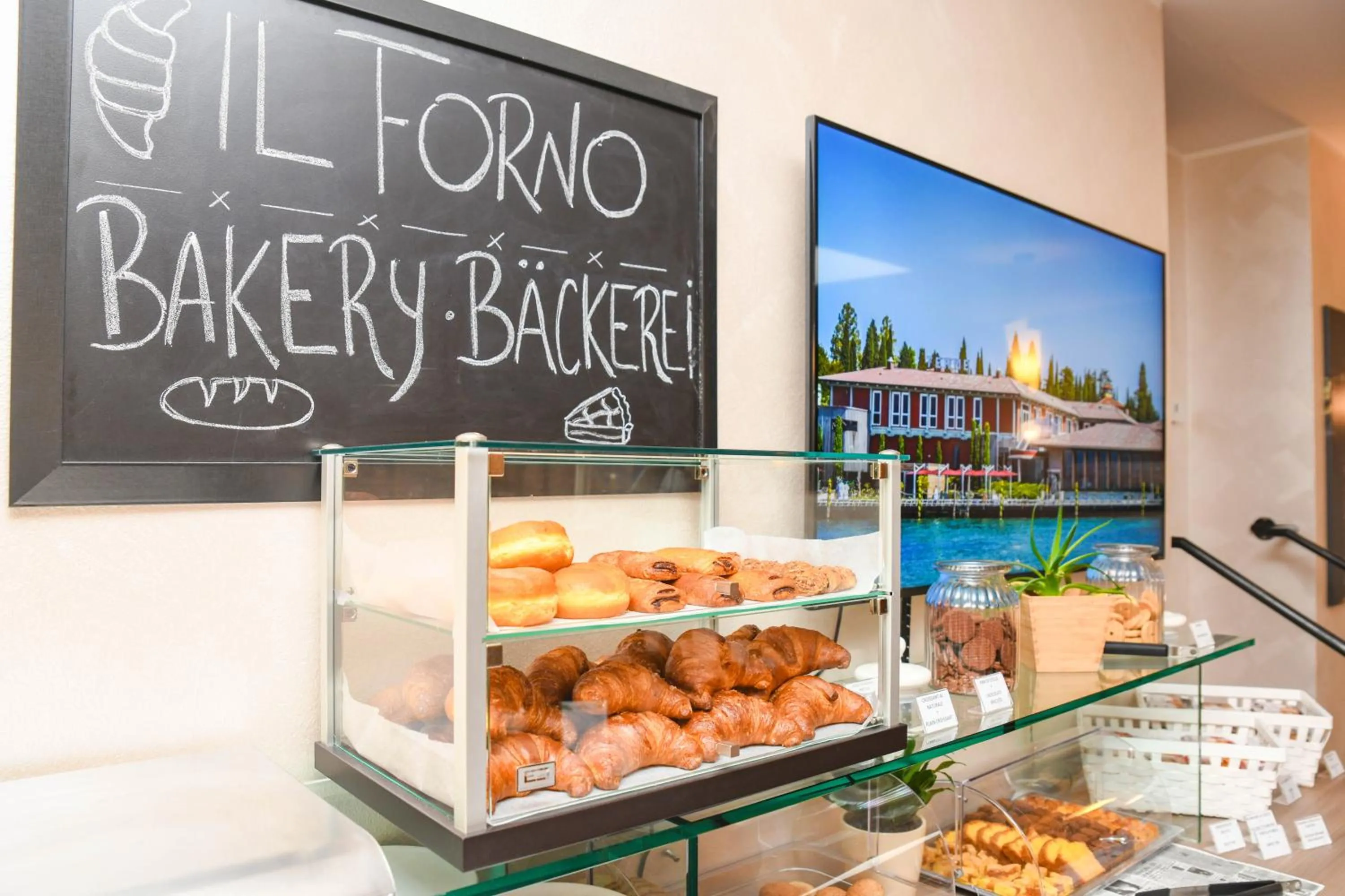 Food and drinks in Hotel Riel