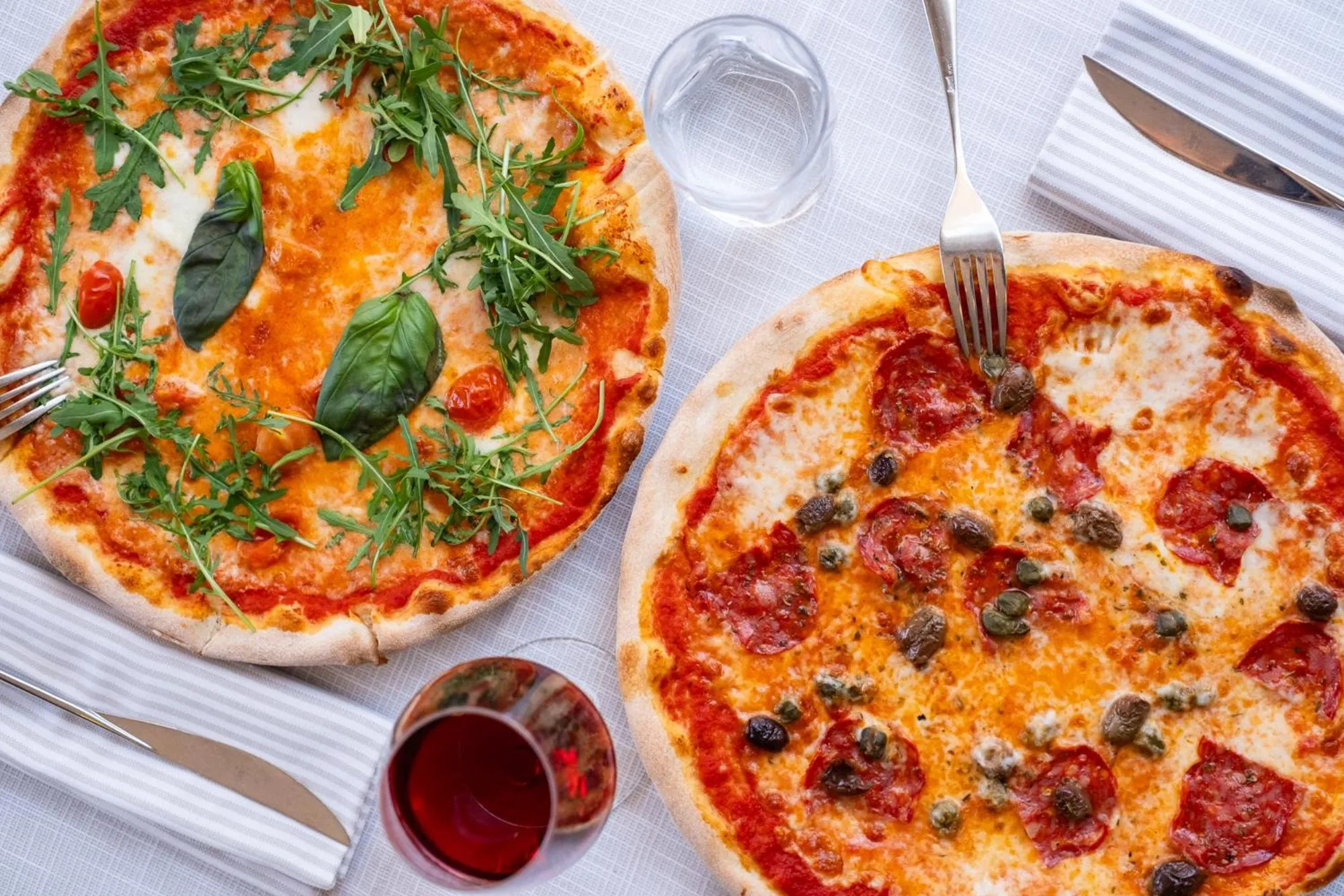 Restaurant/places to eat in Hotel Riel