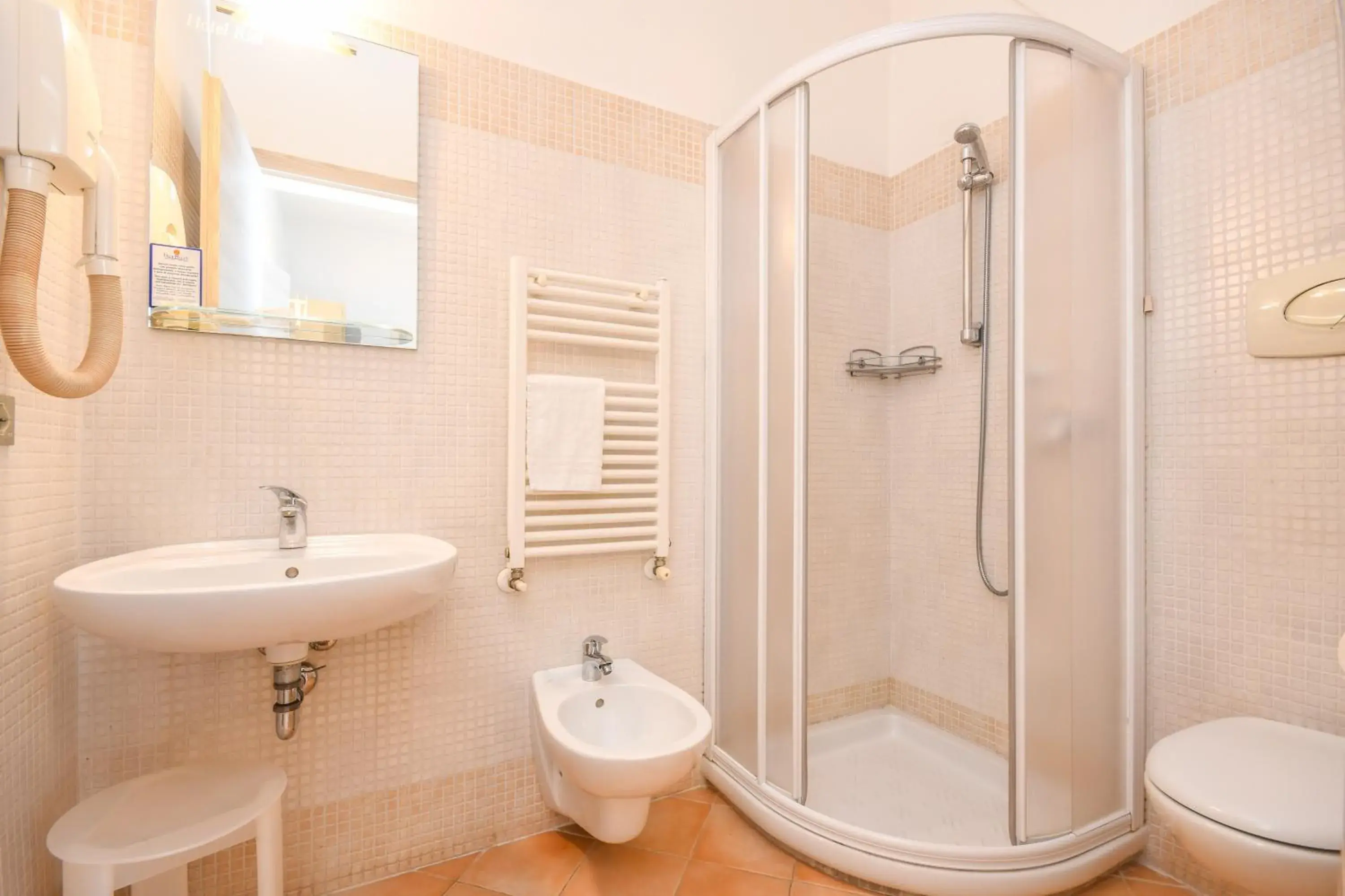 Bathroom in Hotel Riel Bathroom in Hotel Riel