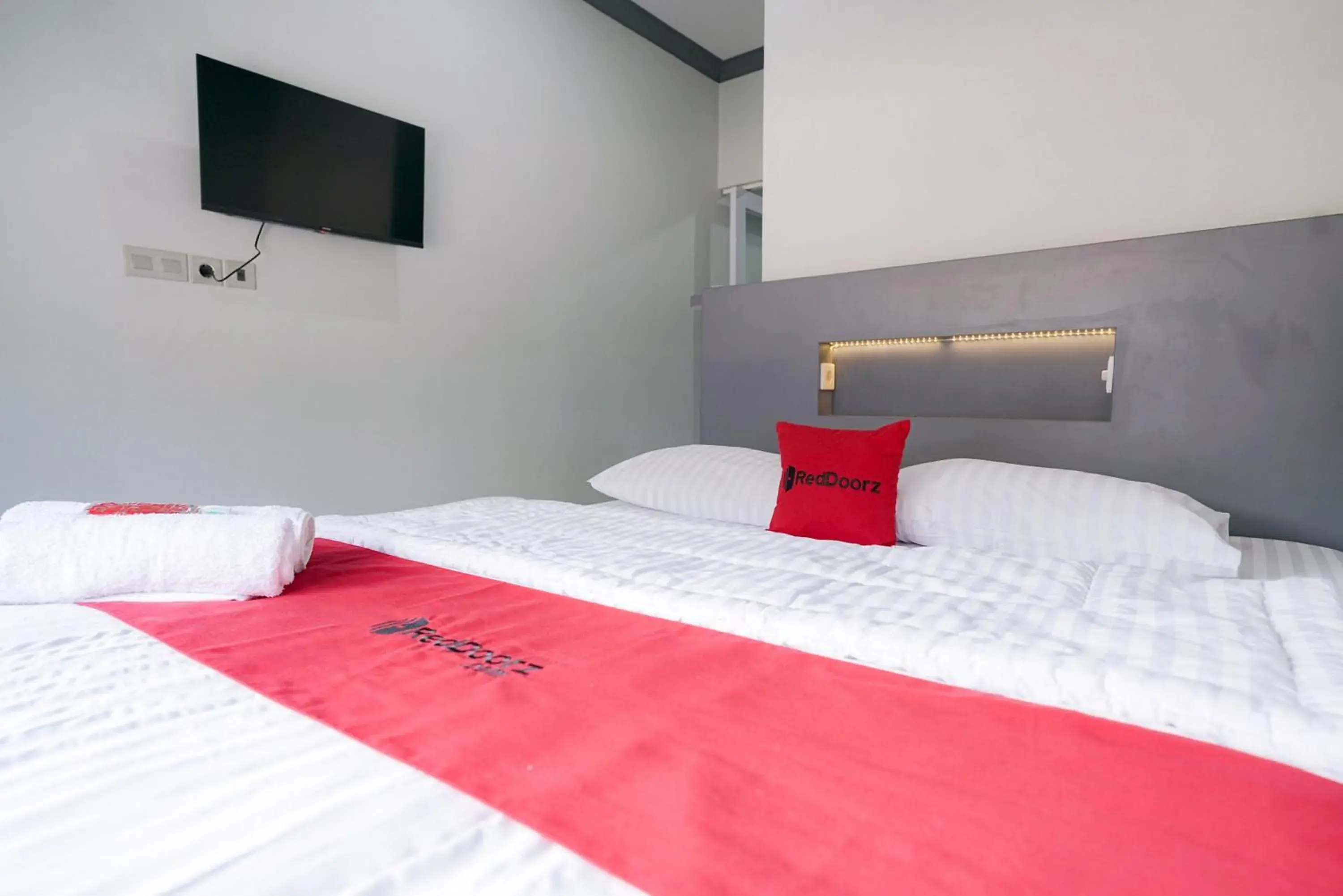 Bed in RedDoorz Syariah At Jalan Endro Suratmin Lampung Bed in RedDoorz Syariah At Jalan Endro Suratmin Lampung