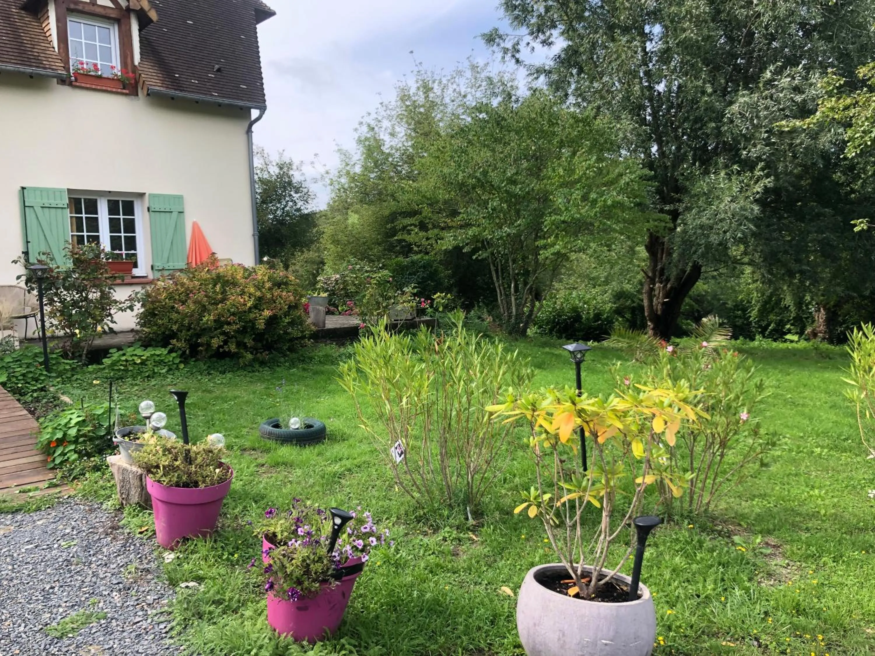 Garden in Grande Chambre Familiale JAUNE Tout Bonnement Bien