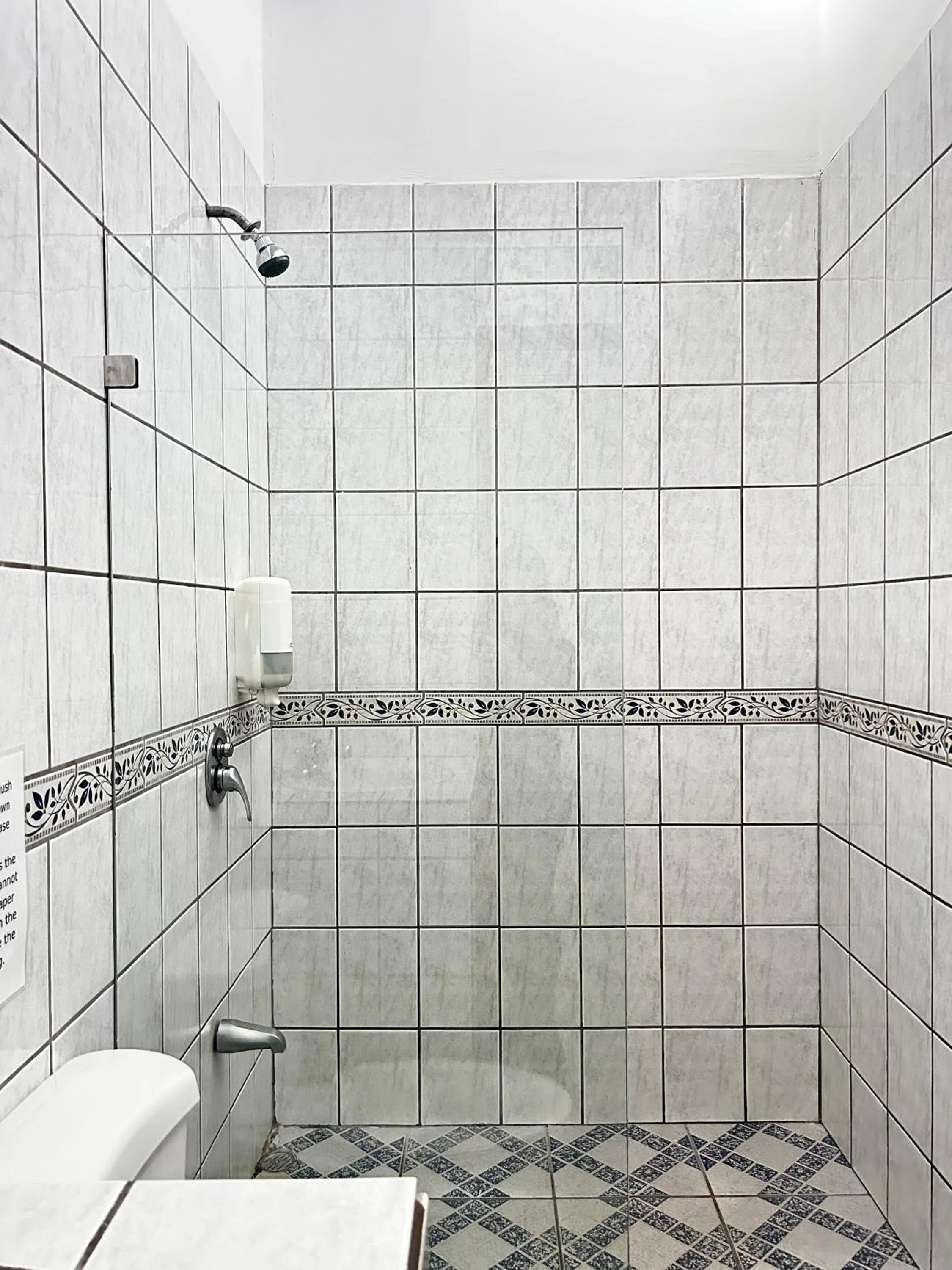 Bathroom in Hotel Arenal Rabfer