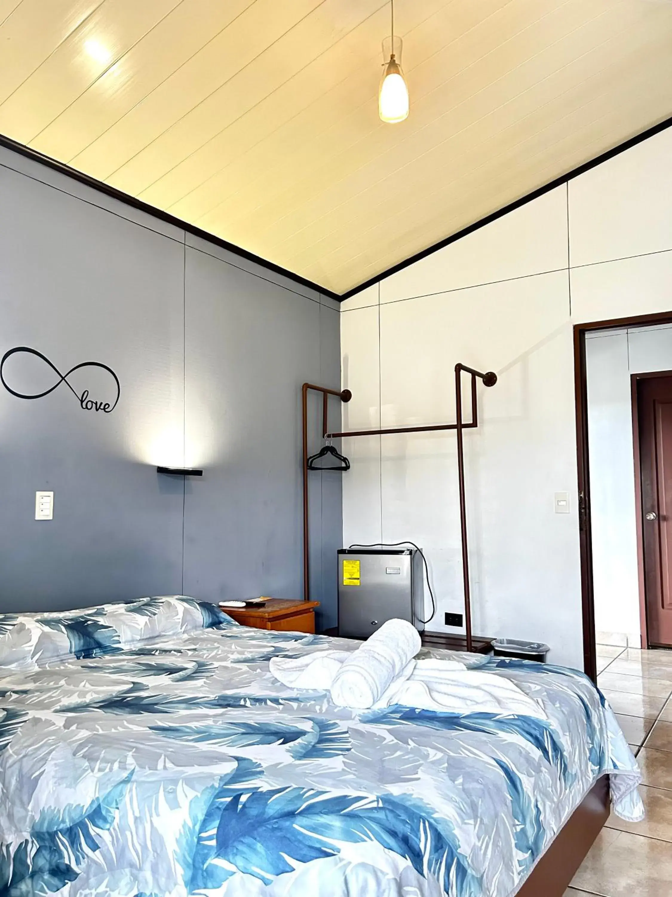 Double Room with Balcony in Hotel Arenal Rabfer Double Room with Balcony in Hotel Arenal Rabfer