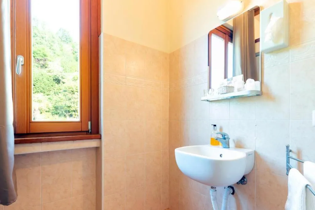 Standard Double Room with Garden View in Hotel Il Perlo