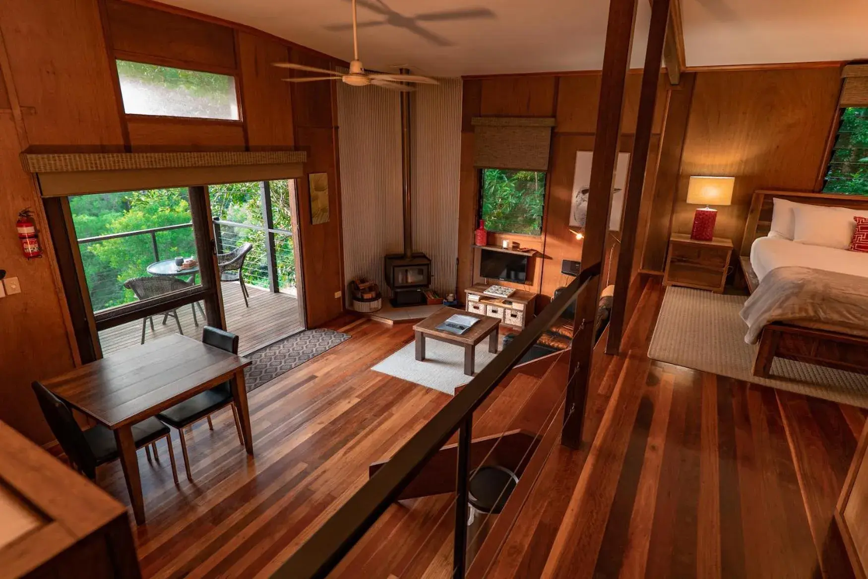 Hideaway Cottage – Lillypilly in Whispering Valley Cottage Retreat Hideaway Cottage – Lillypilly in Whispering Valley Cottage Retreat