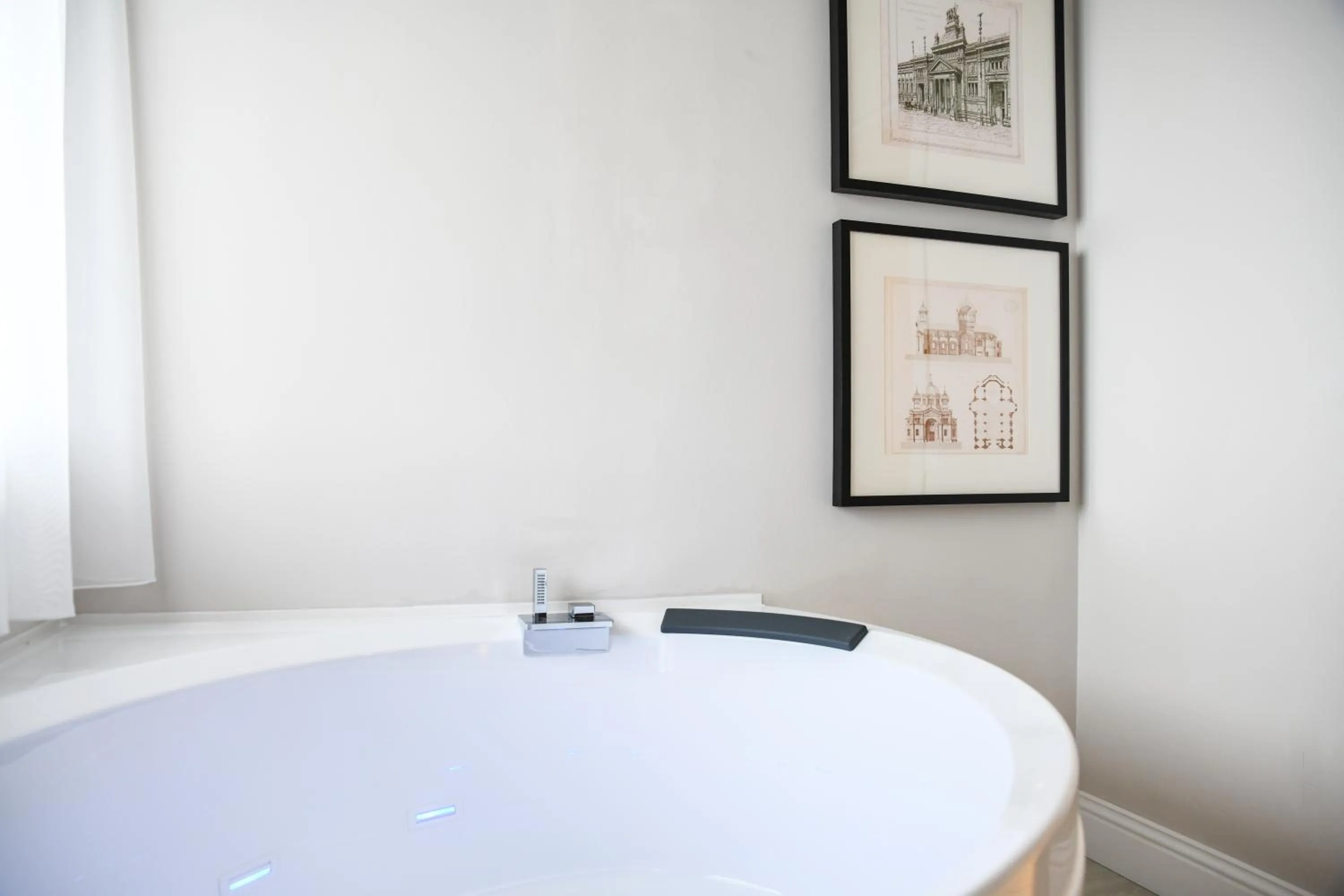 Hot Tub in Hotel Oliveto