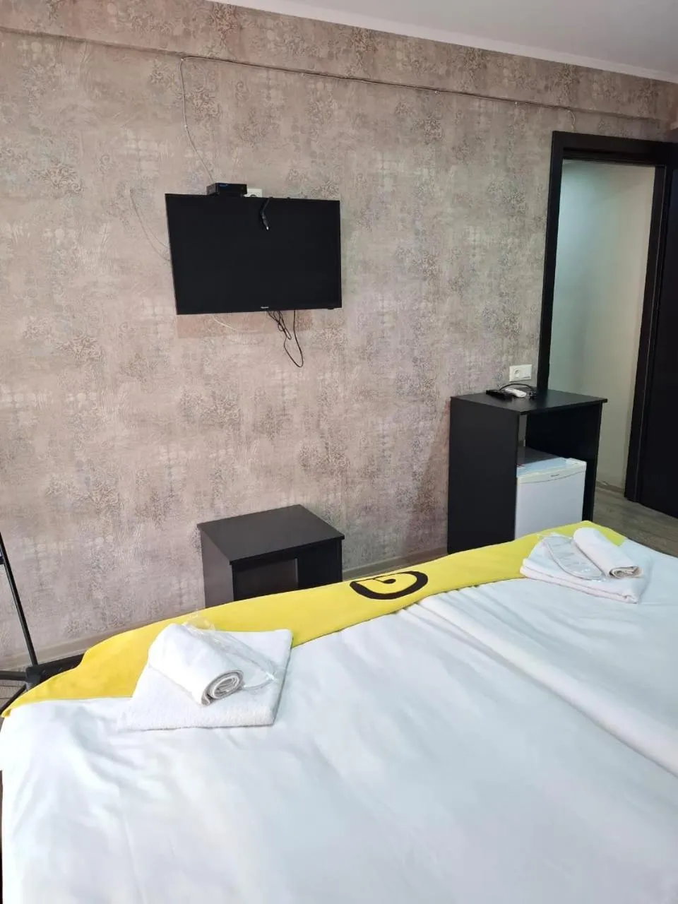 Bed in Hotel Aira Plaza