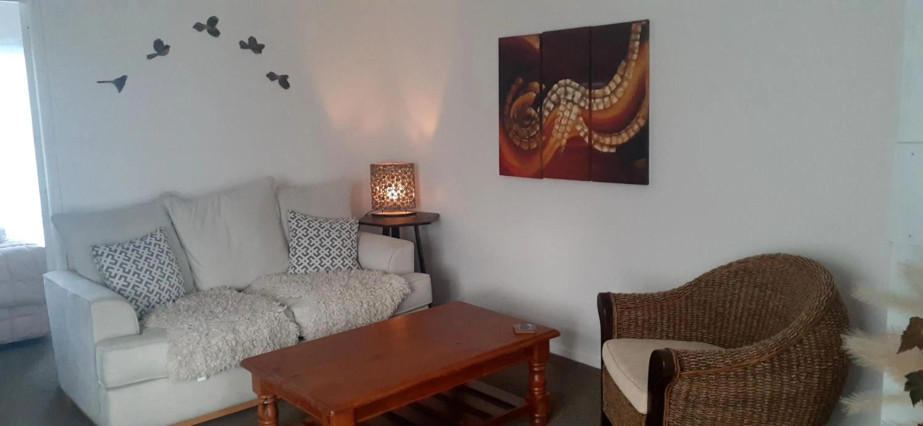 Seating area in Golden Bay Motel