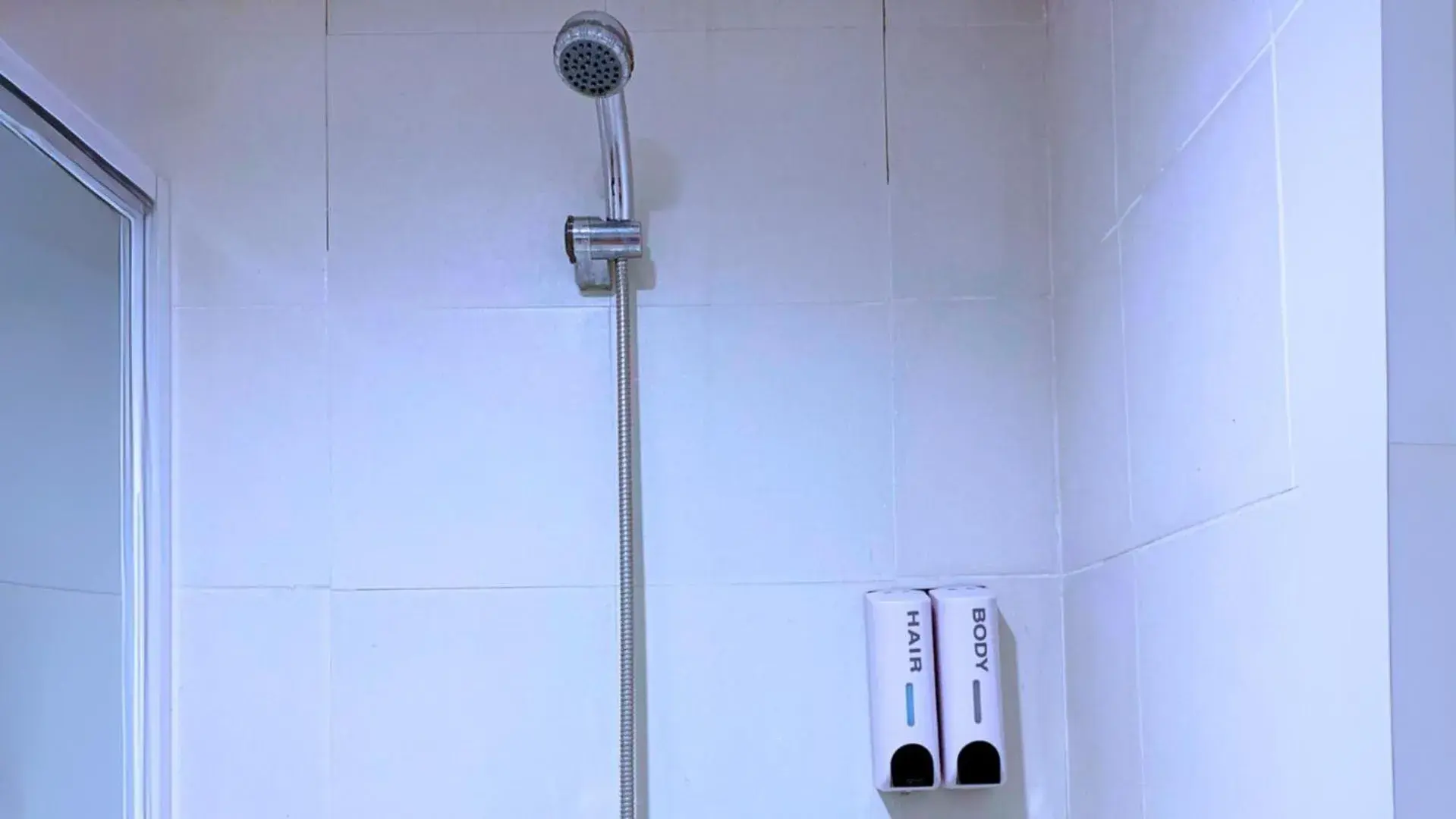 Bathroom in Whiterock Beach Hotel and Waterpark Bathroom in Whiterock Beach Hotel and Waterpark