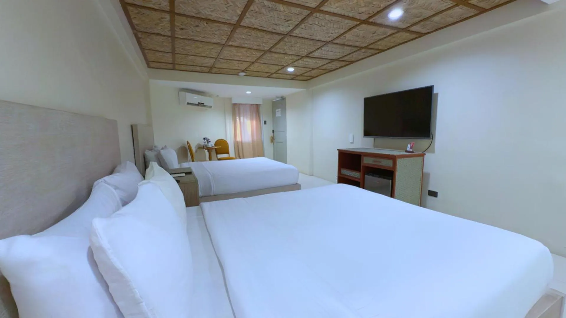 Photo of the whole room, Bed in Whiterock Beach Hotel and Waterpark