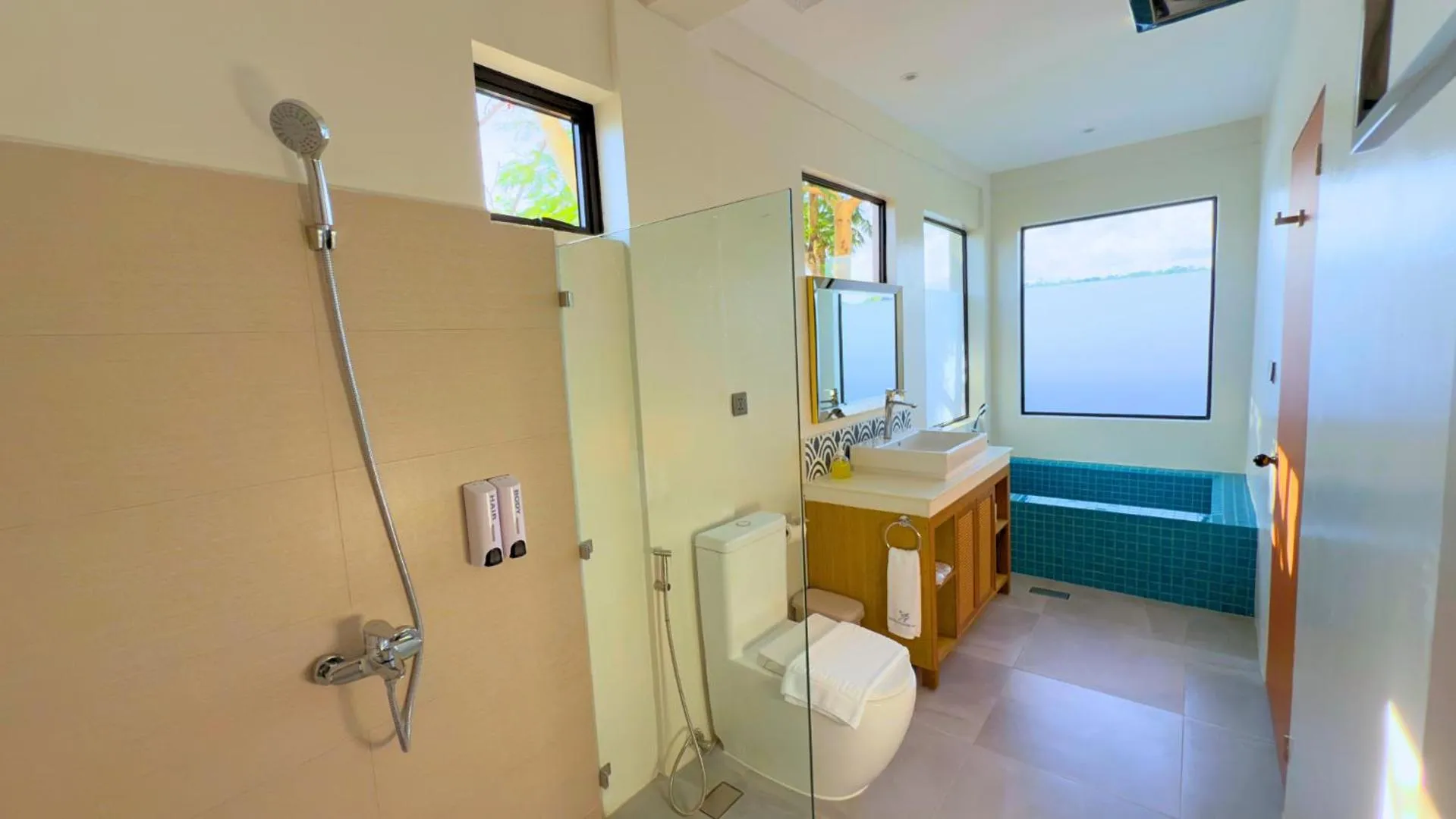 Bathroom in Whiterock Beach Hotel and Waterpark