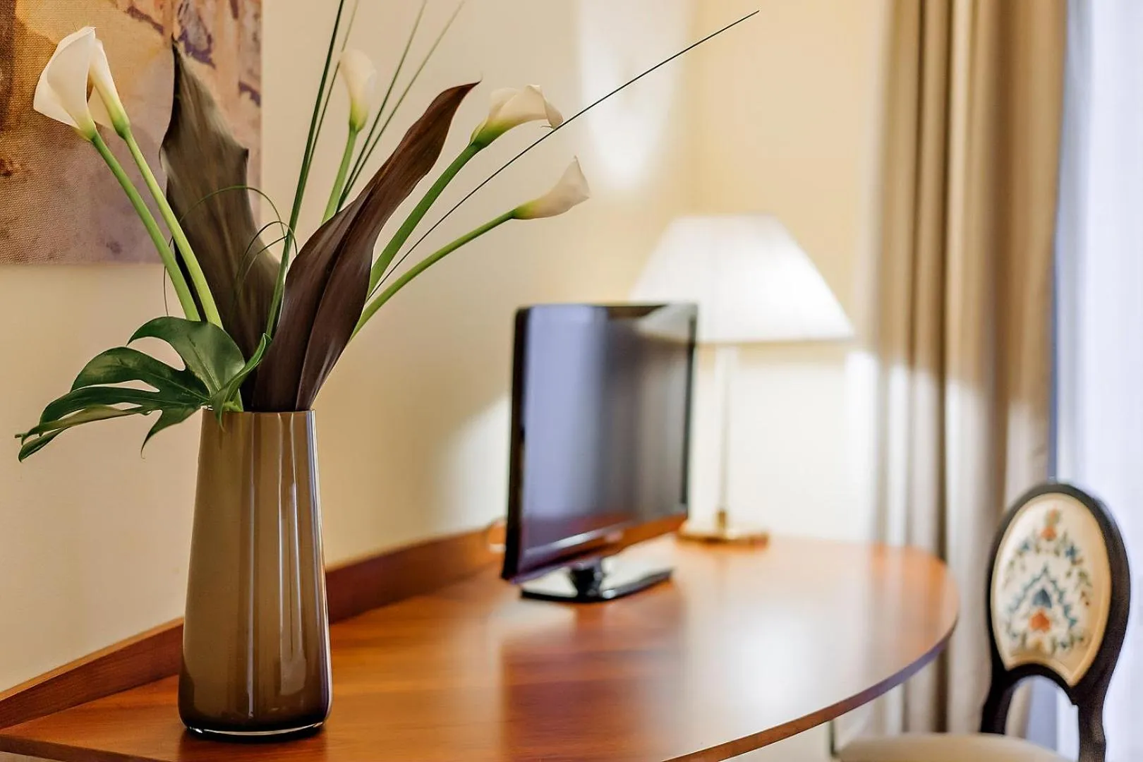 Decorative detail, TV/Entertainment Center in Excel Hotel Naviglio - Ca'Bianca