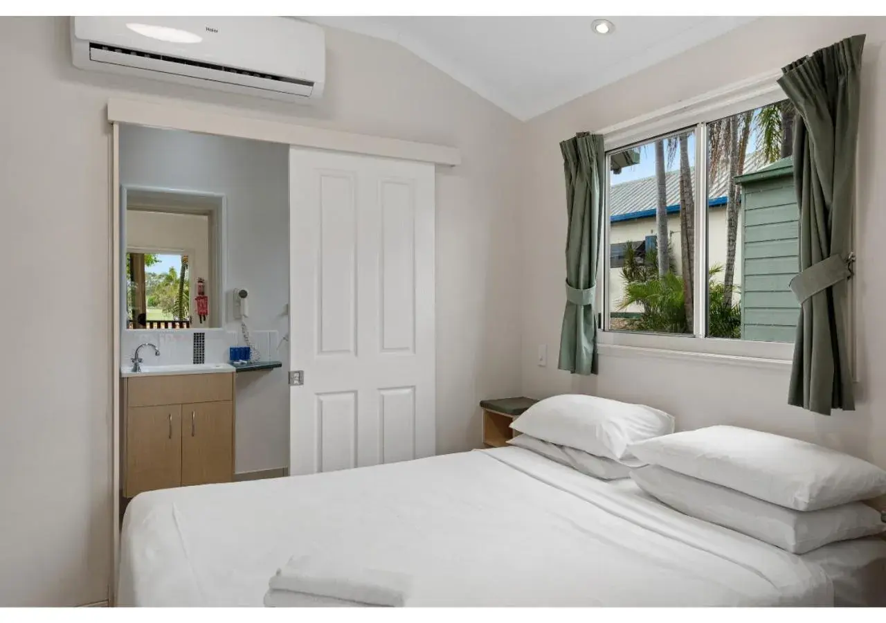 Bed in Discovery Parks - Rockhampton Bed in Discovery Parks - Rockhampton