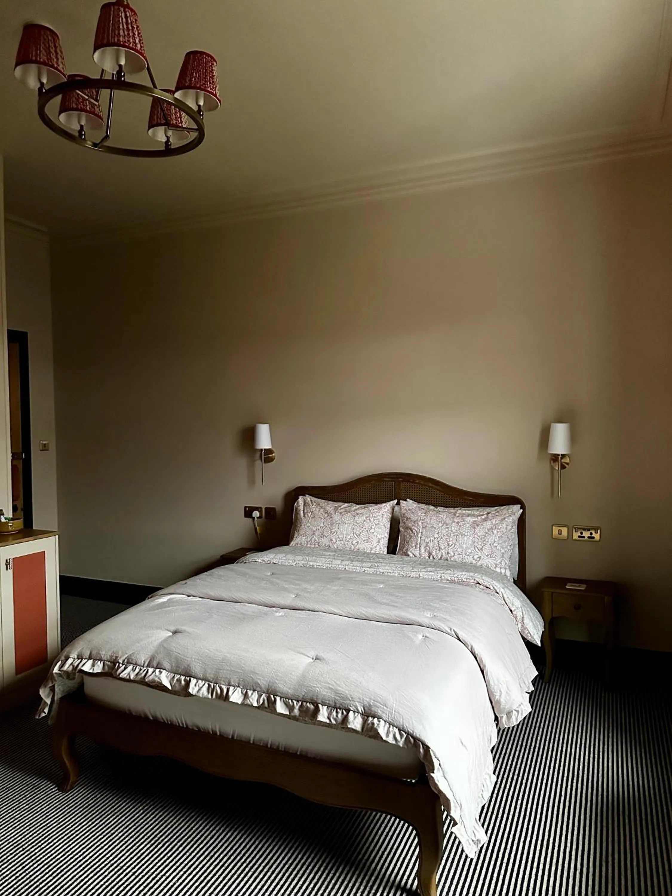 Bed in The Pines Guest House