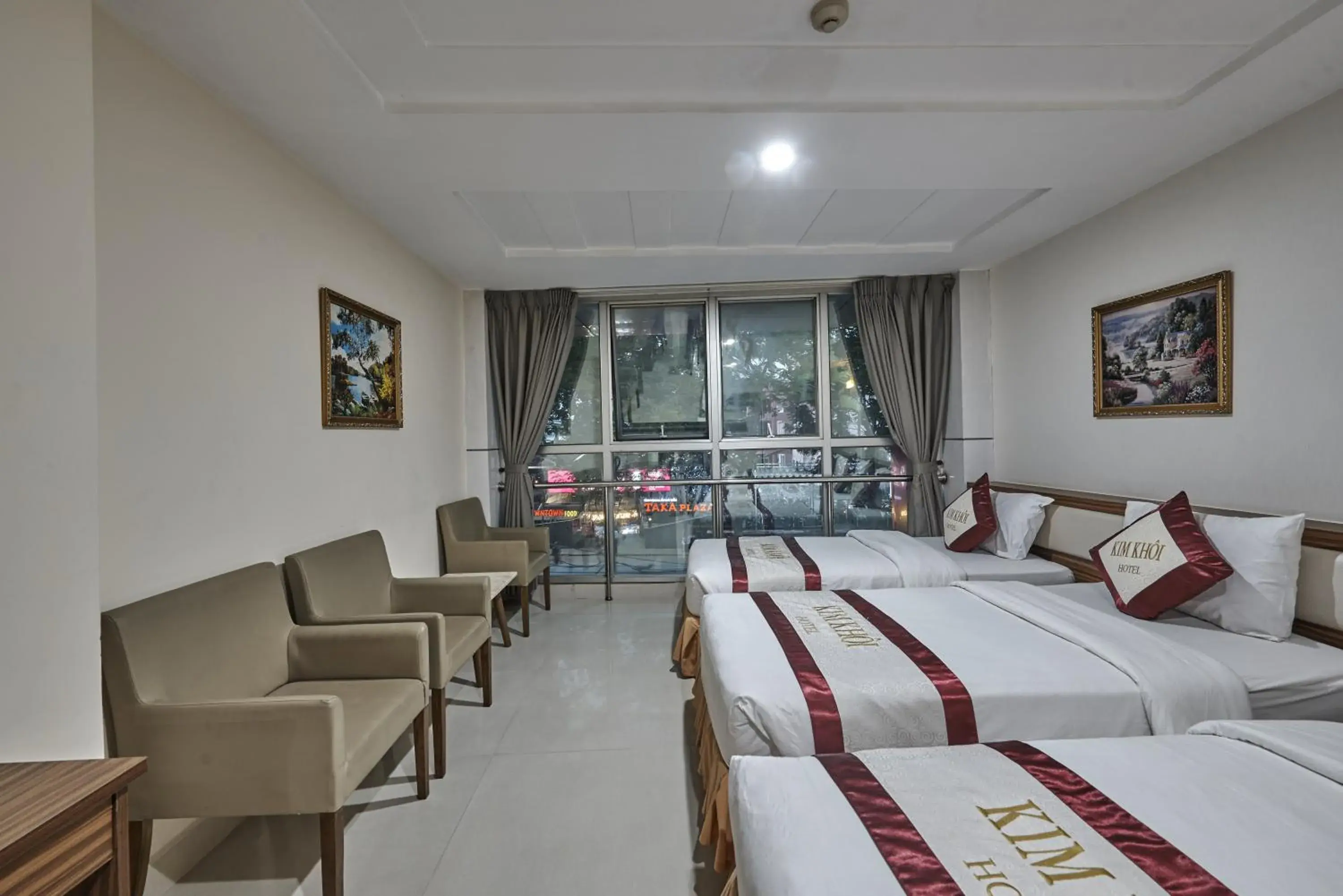 Family Room in Kim Khoi Hotel Family Room in Kim Khoi Hotel