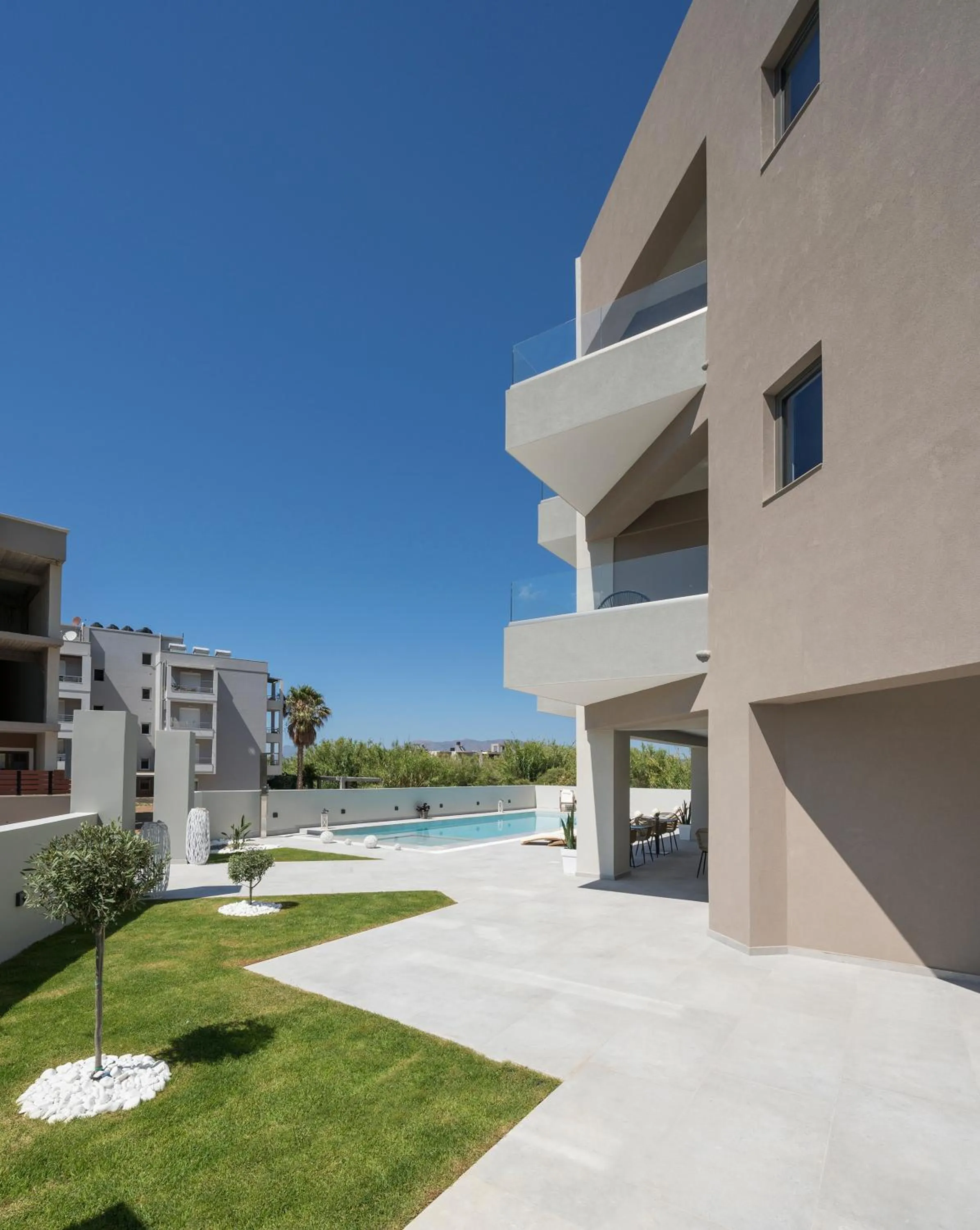 Property building in Kallistefan