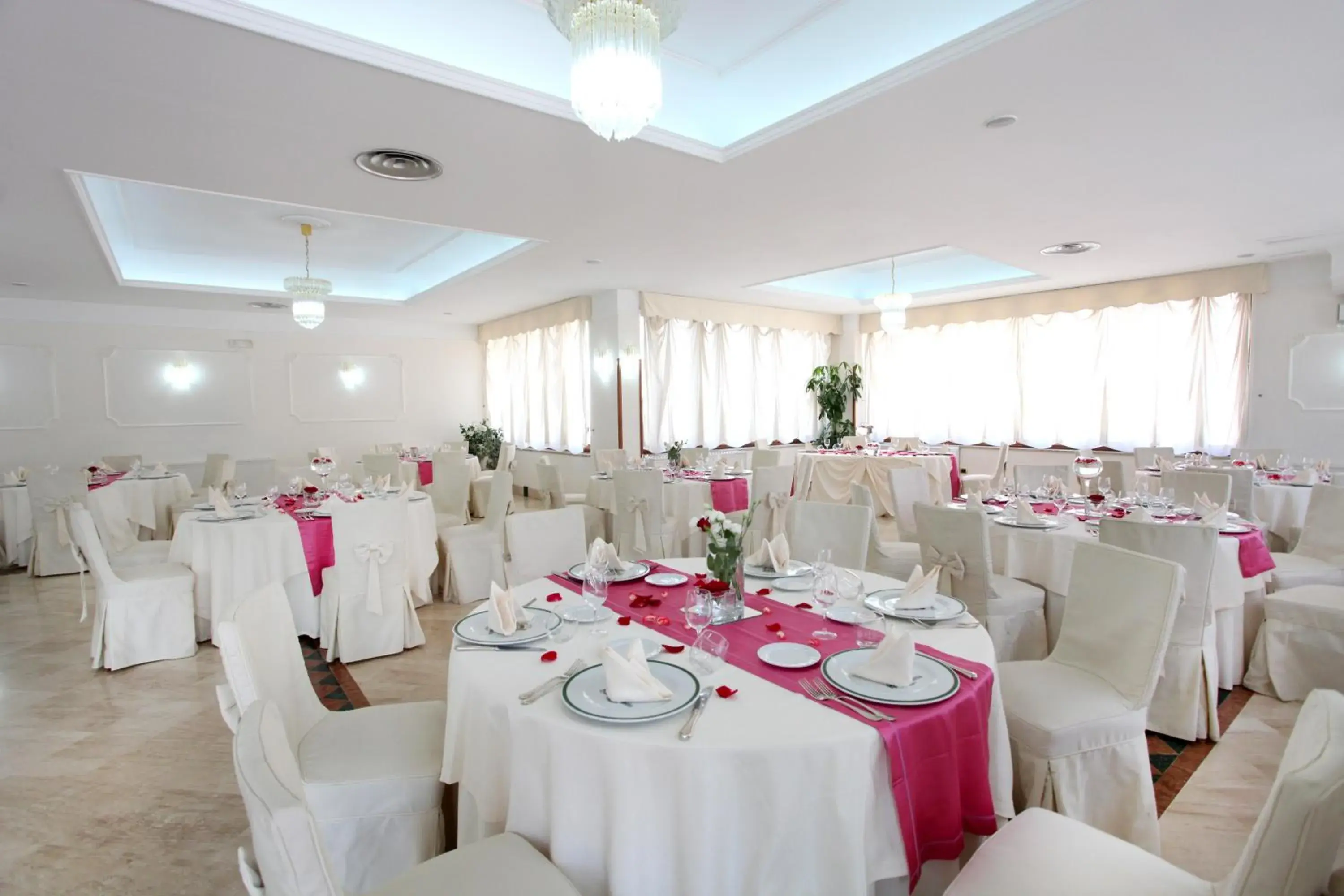 Restaurant/places to eat in Belsito Hotel Restaurant/places to eat in Belsito Hotel
