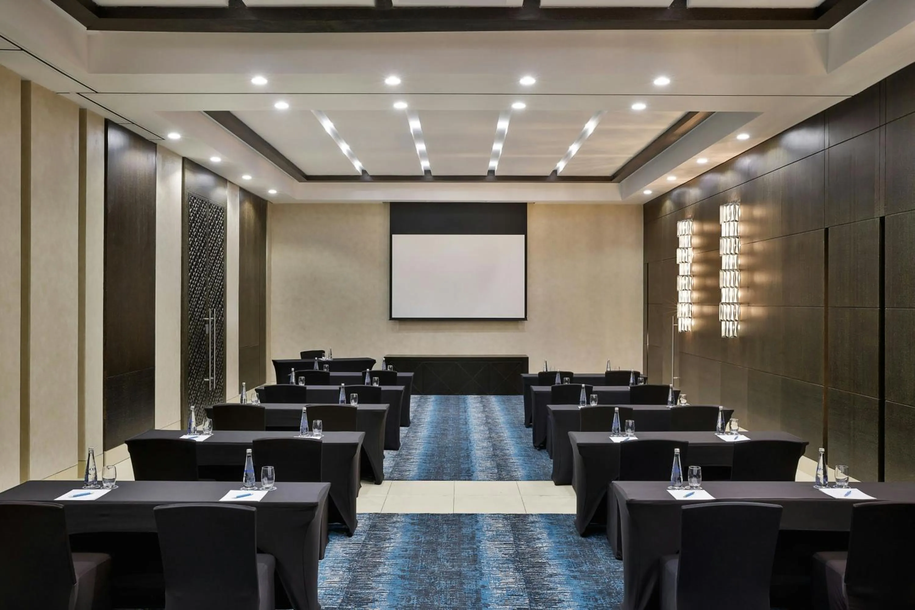 Meeting/conference room in Four Points by Sheraton Al Ain