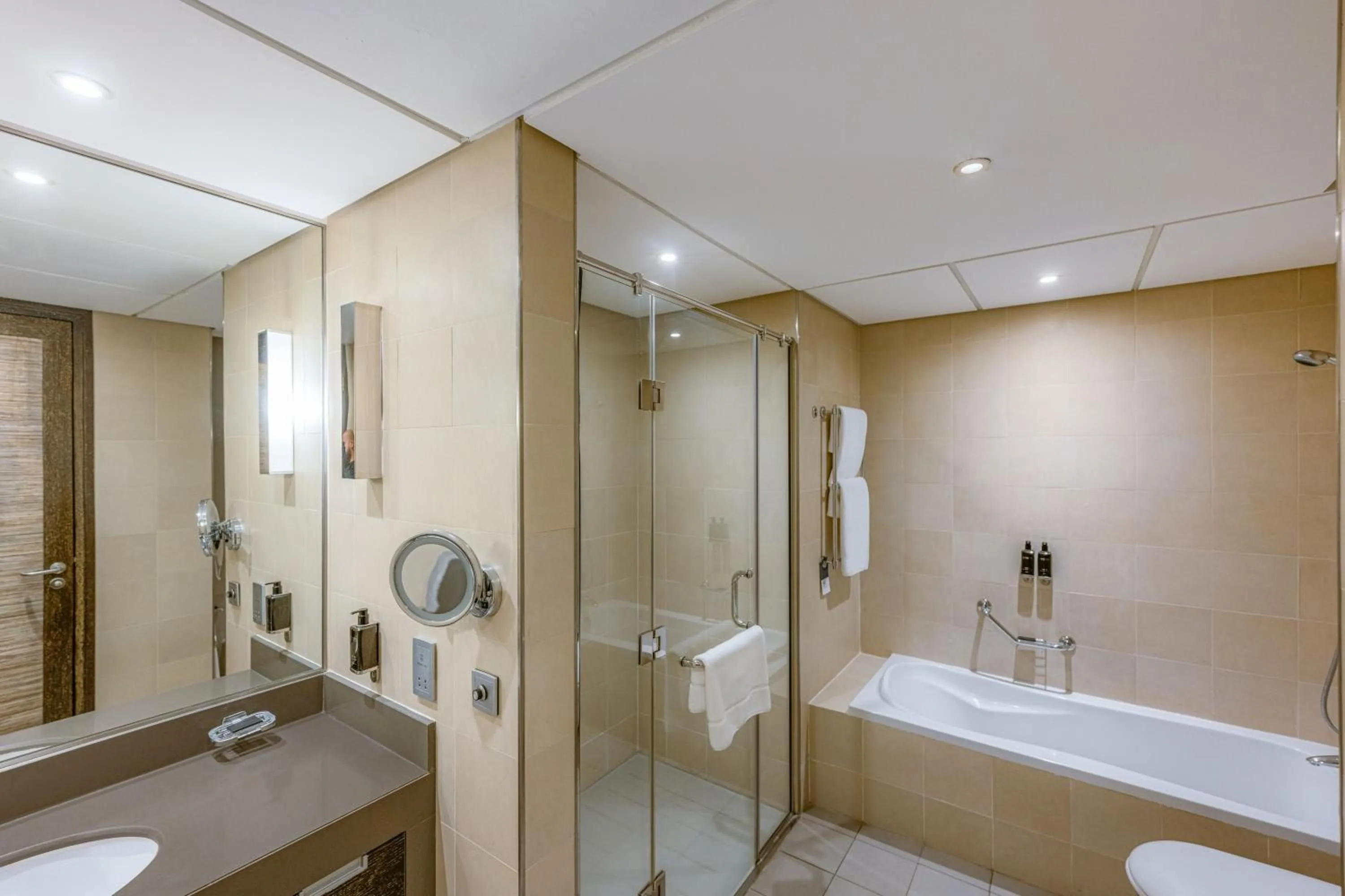Bathroom in Four Points by Sheraton Al Ain
