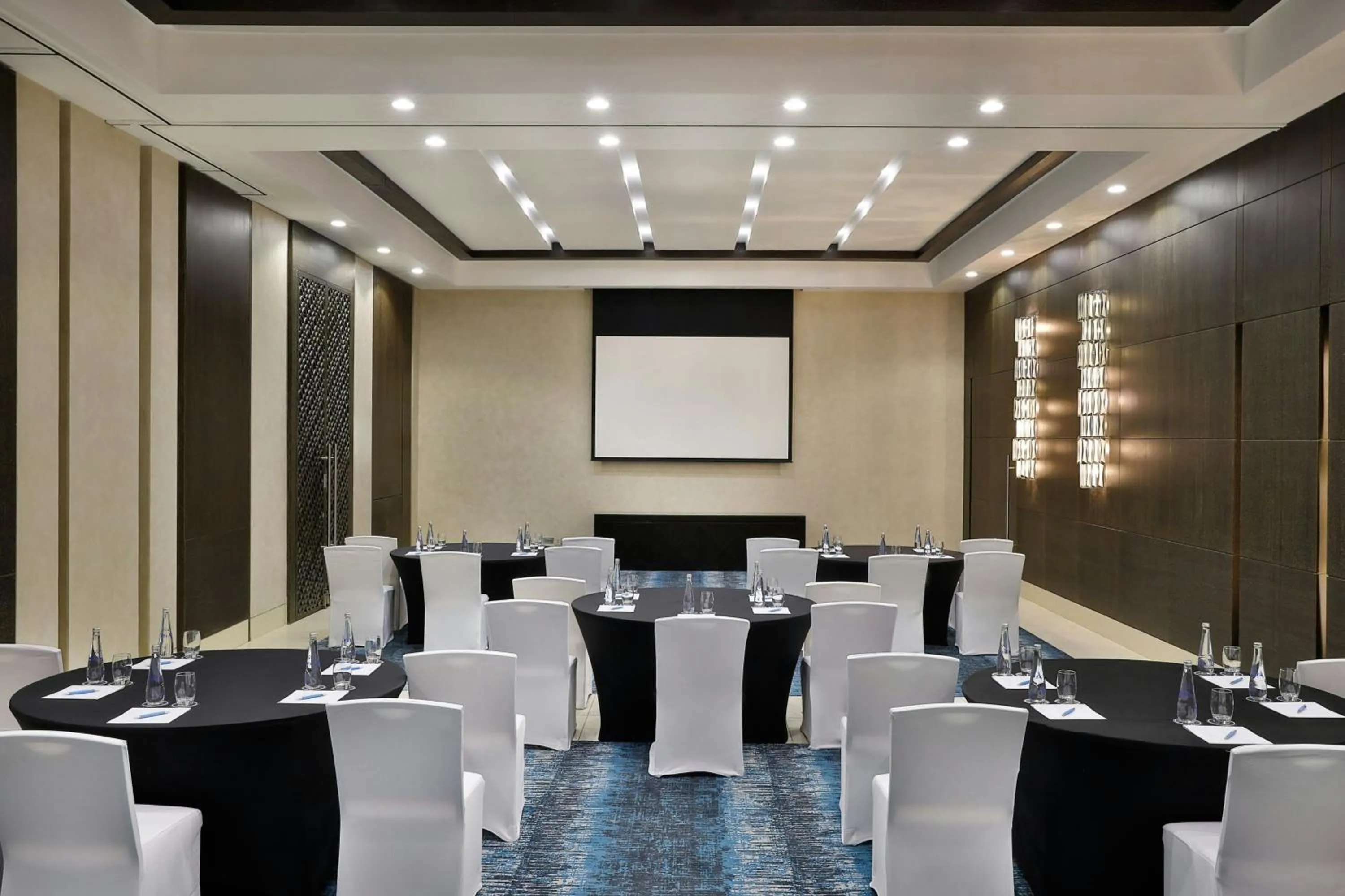 Meeting/conference room in Four Points by Sheraton Al Ain