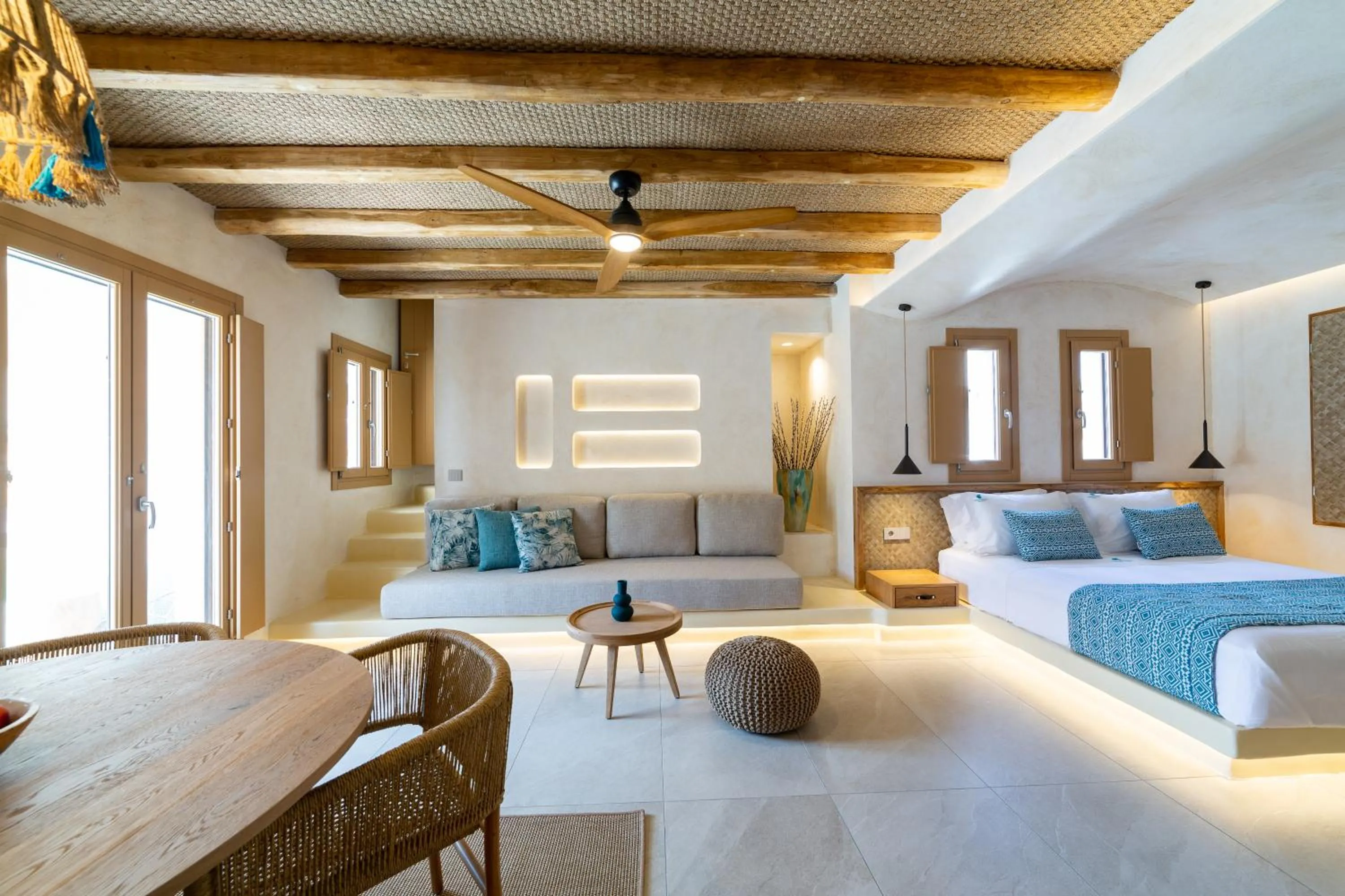 Opalia Suites