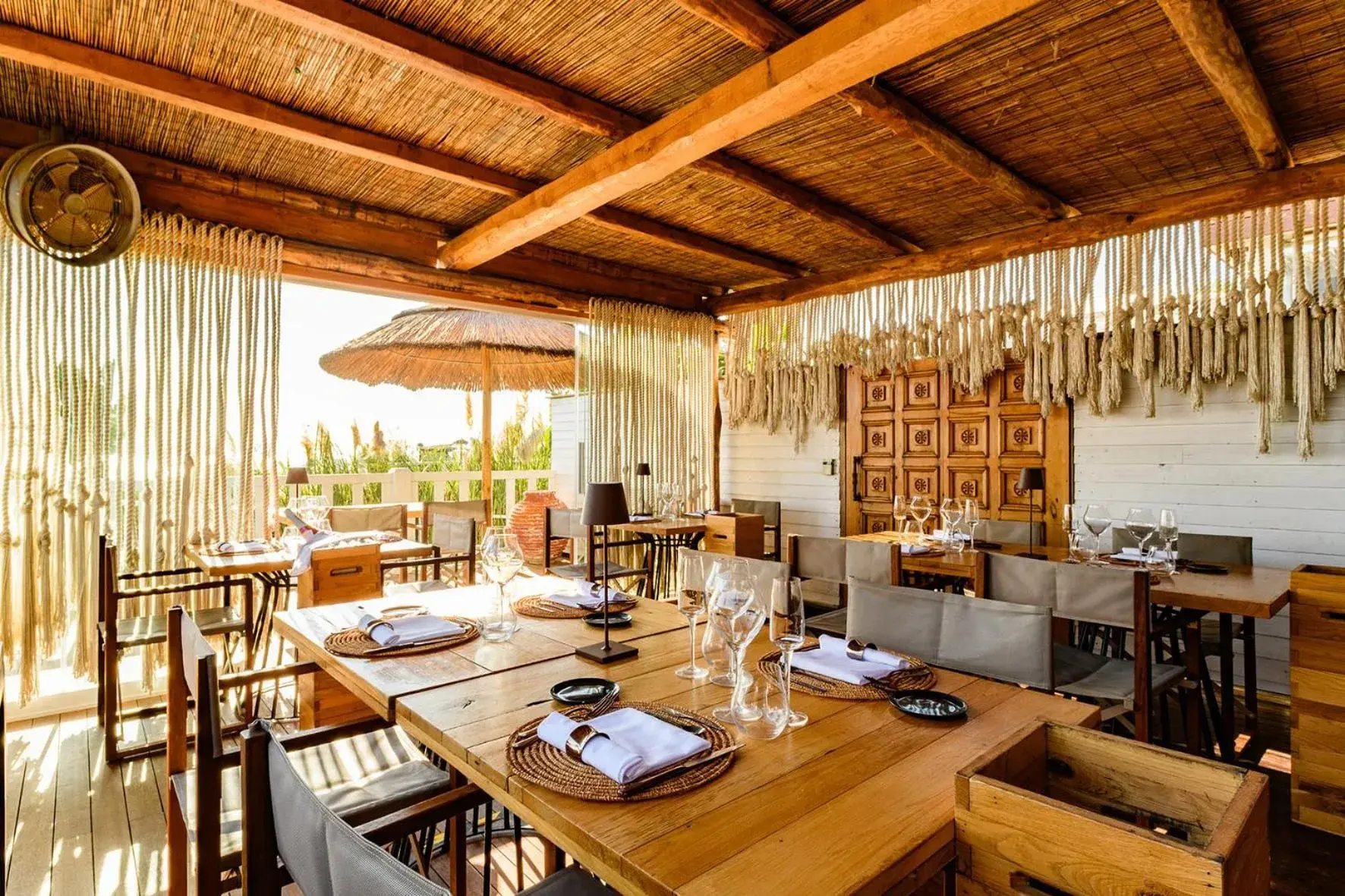 Restaurant/places to eat in Cumeja Beach Club & Hotel Restaurant/places to eat in Cumeja Beach Club & Hotel