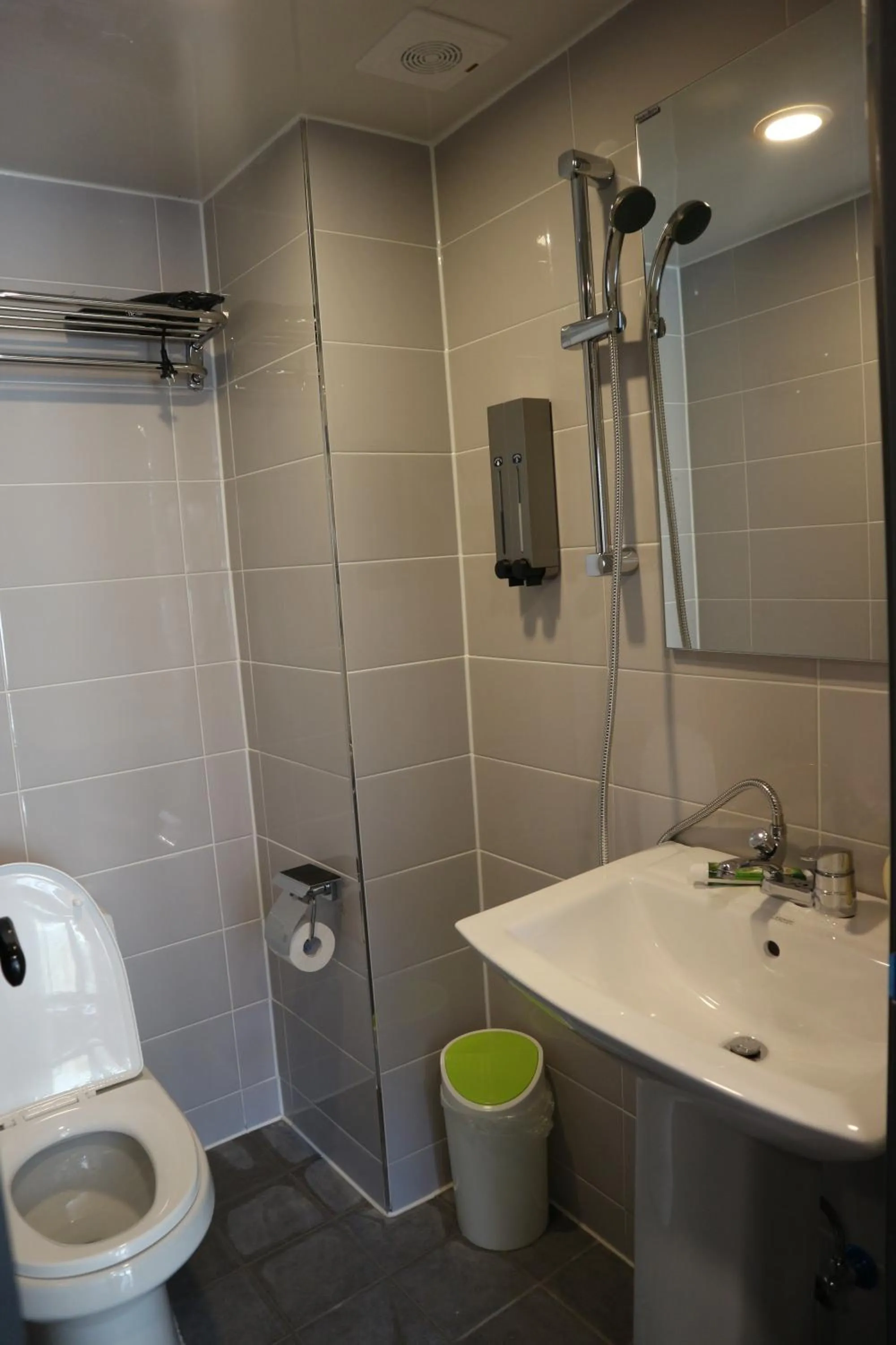 Bathroom in Zzzip Guesthouse in Hongdae