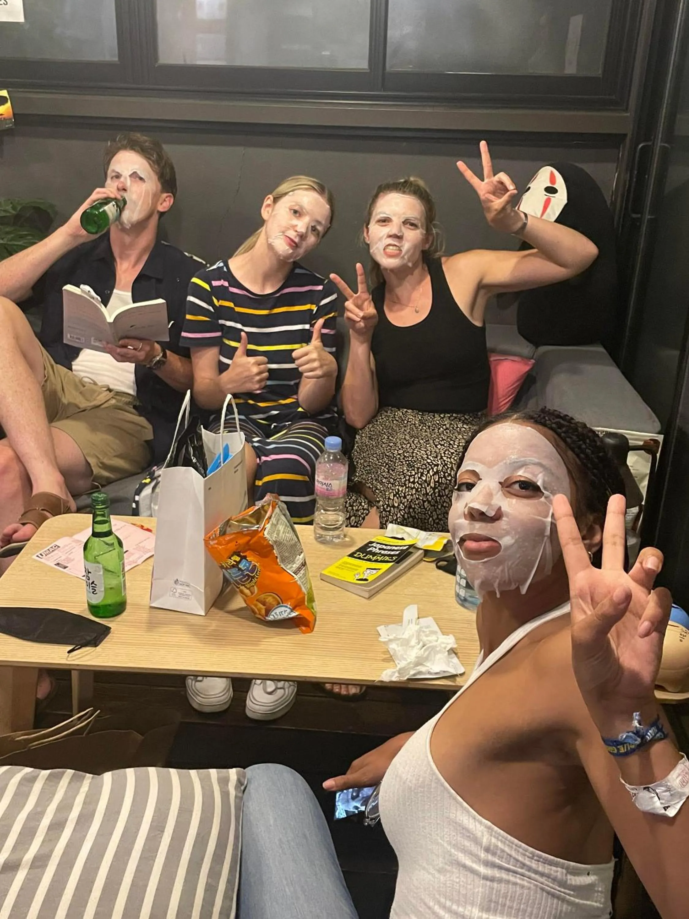 Lobby or reception in Zzzip Guesthouse in Hongdae