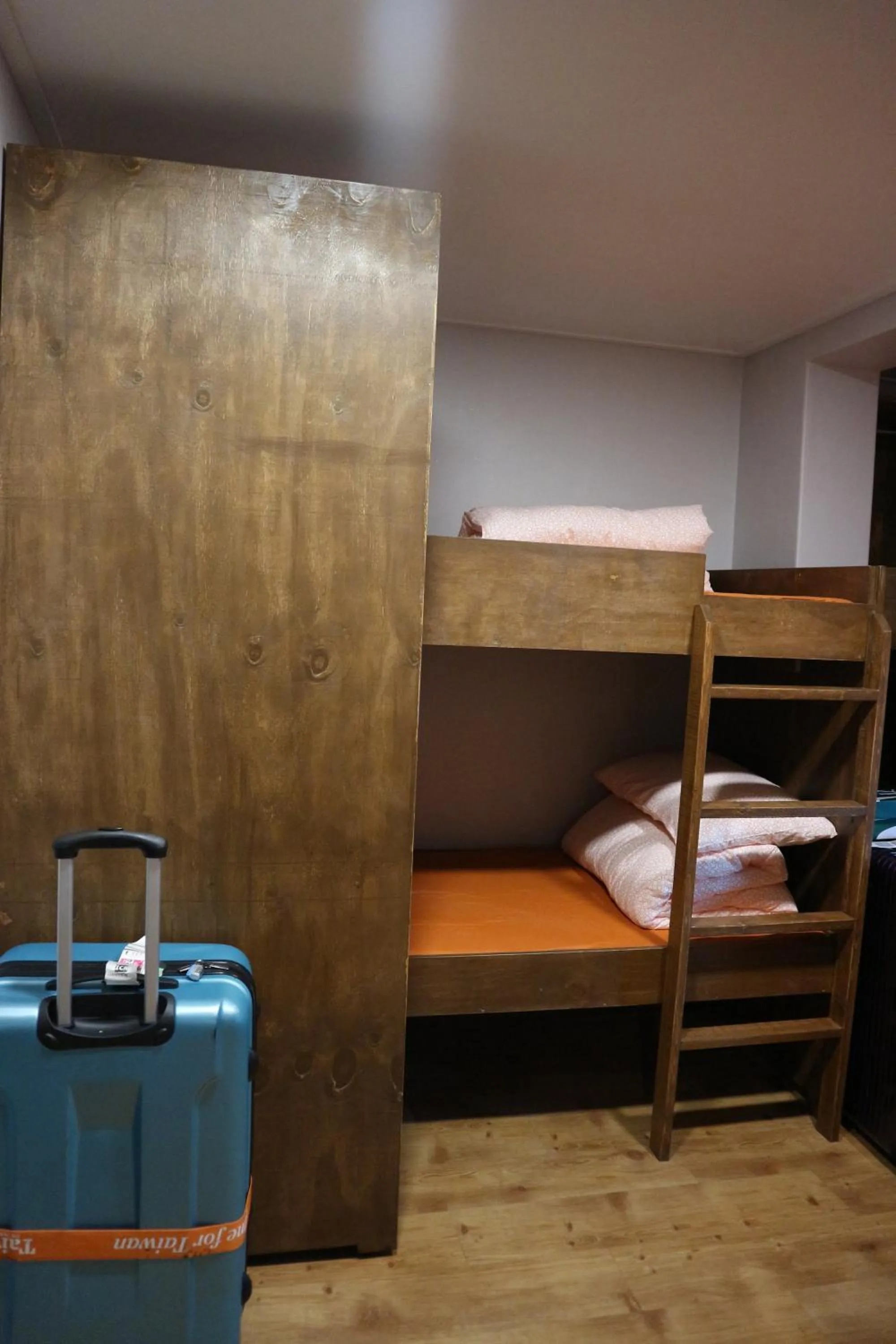 bunk bed, Bed in Zzzip Guesthouse in Hongdae