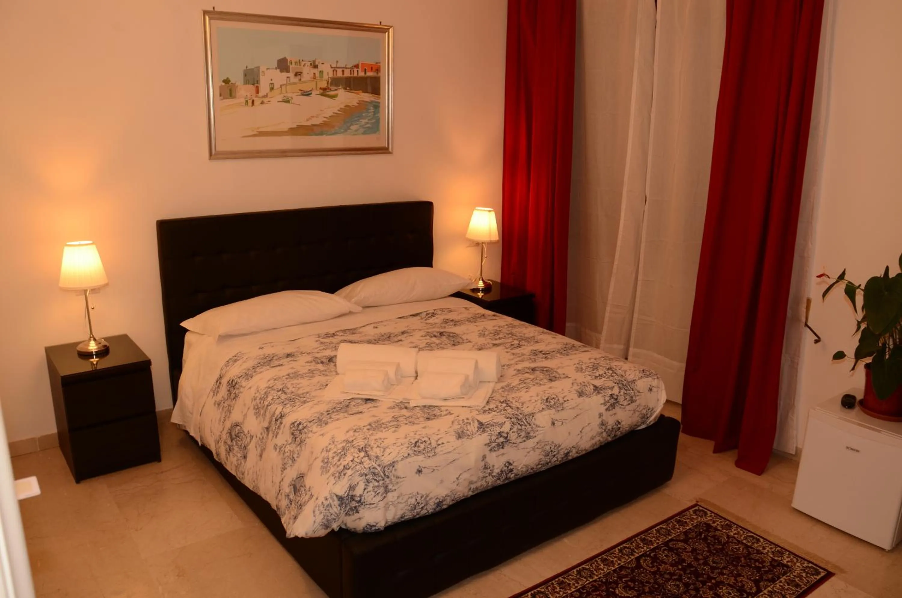 Shower, Bed in Vatican Dream