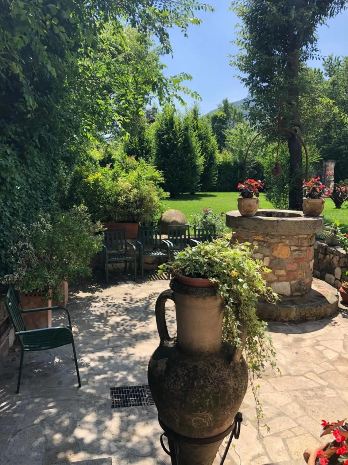 Garden view in Aiceltis