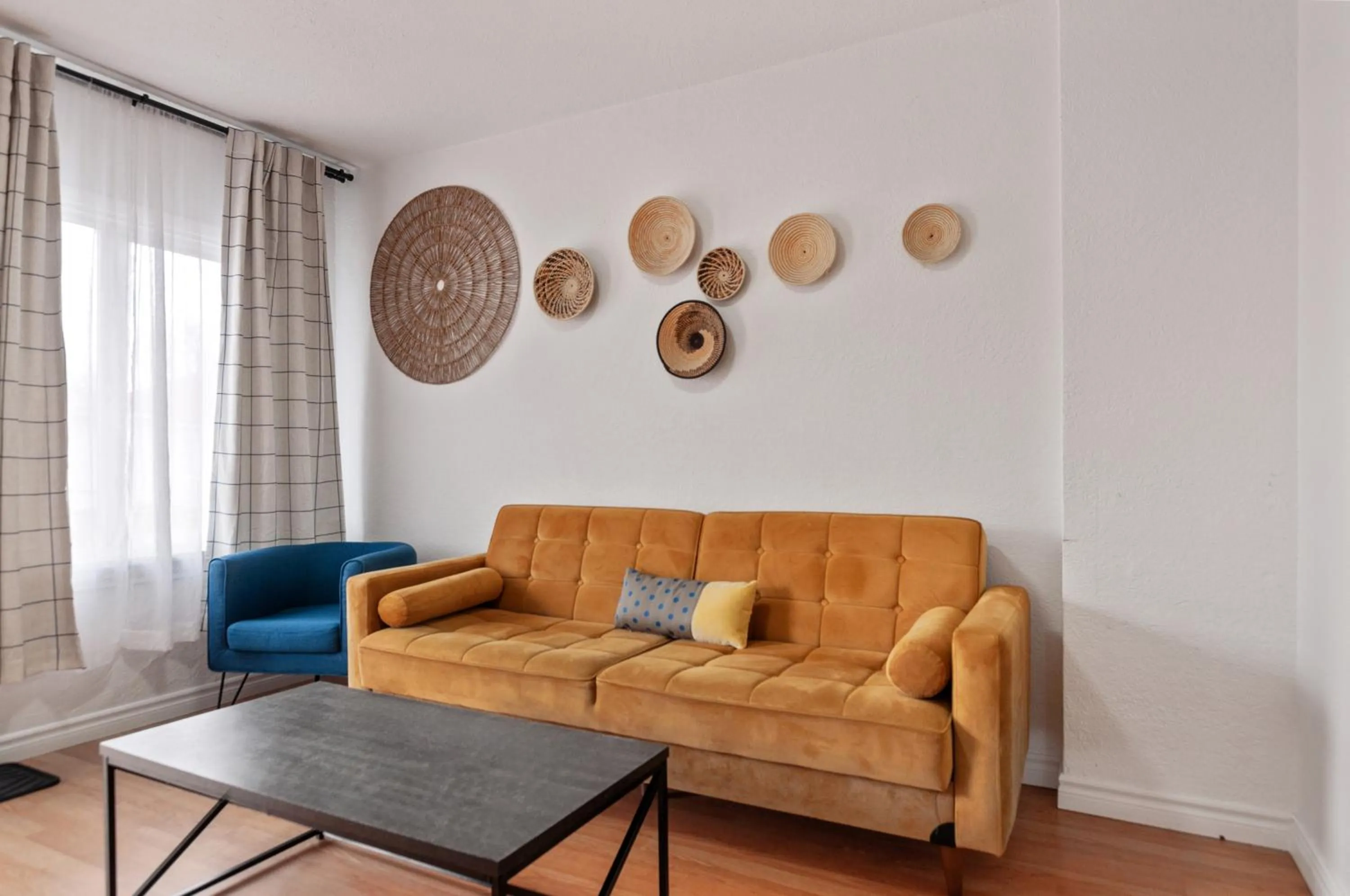 Living room in Kettle Valley Beach Resort