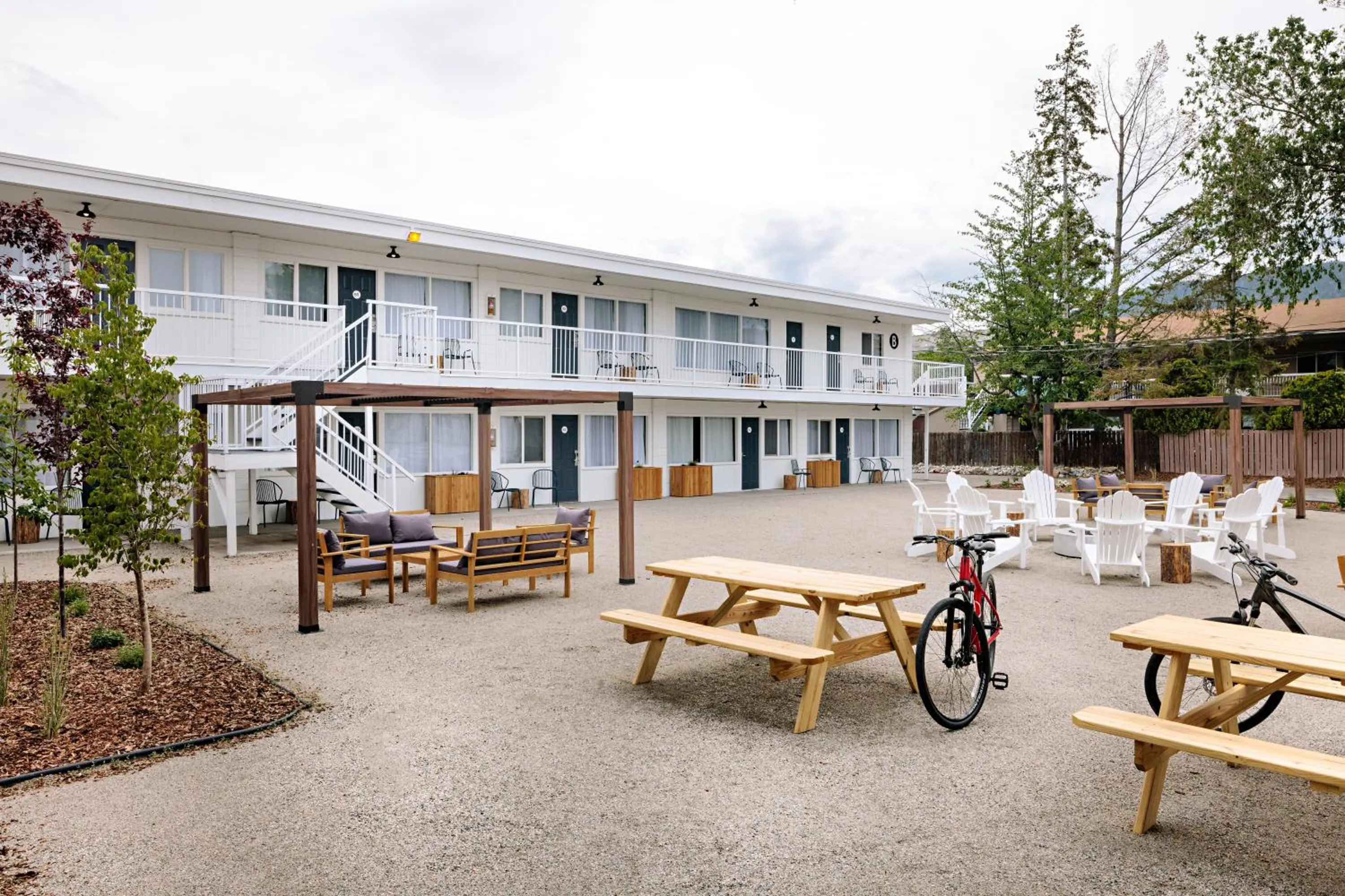 BBQ facilities in Kettle Valley Beach Resort