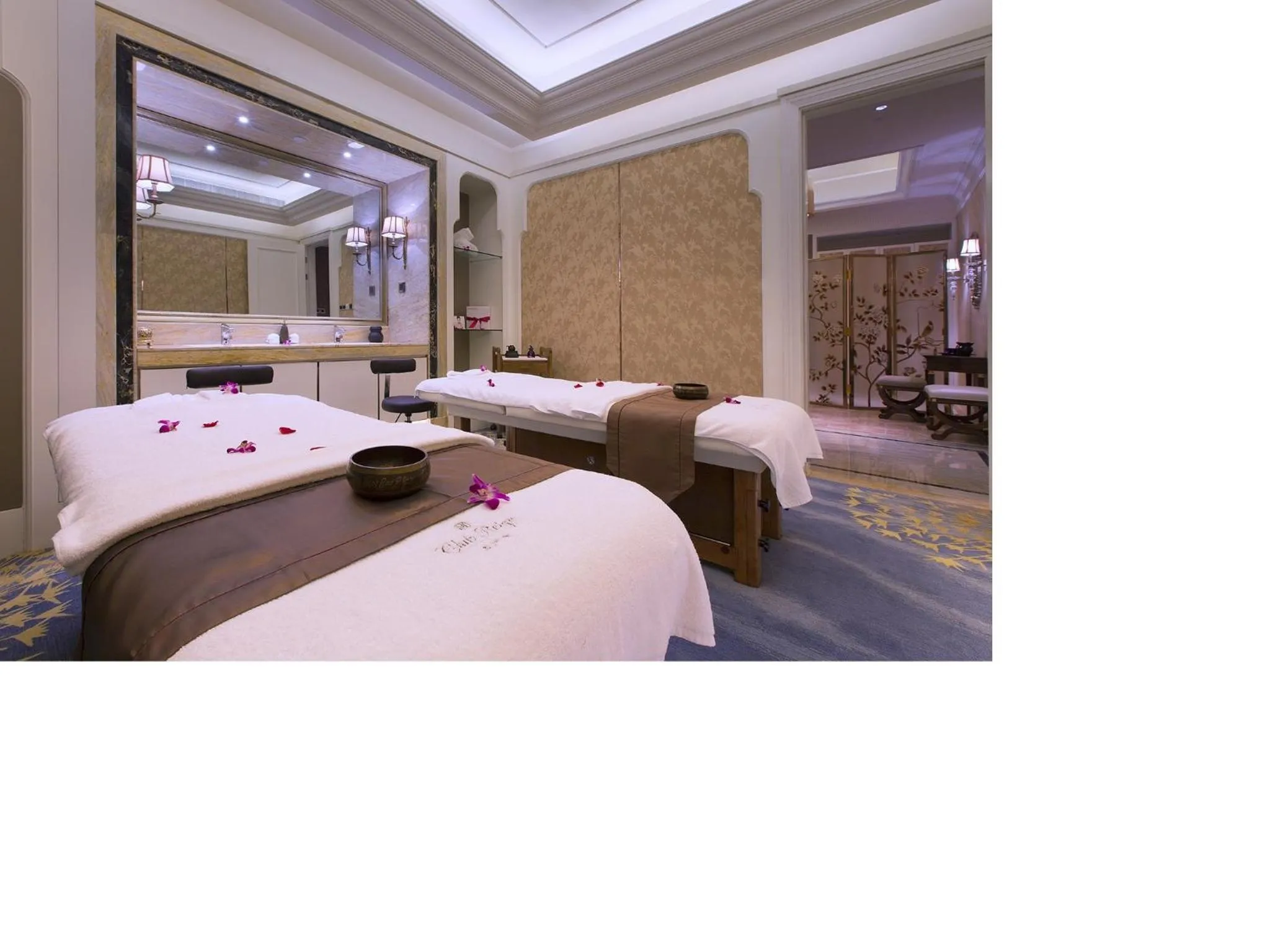 Spa and wellness centre/facilities, Bed in Wanda Vista Tianjin