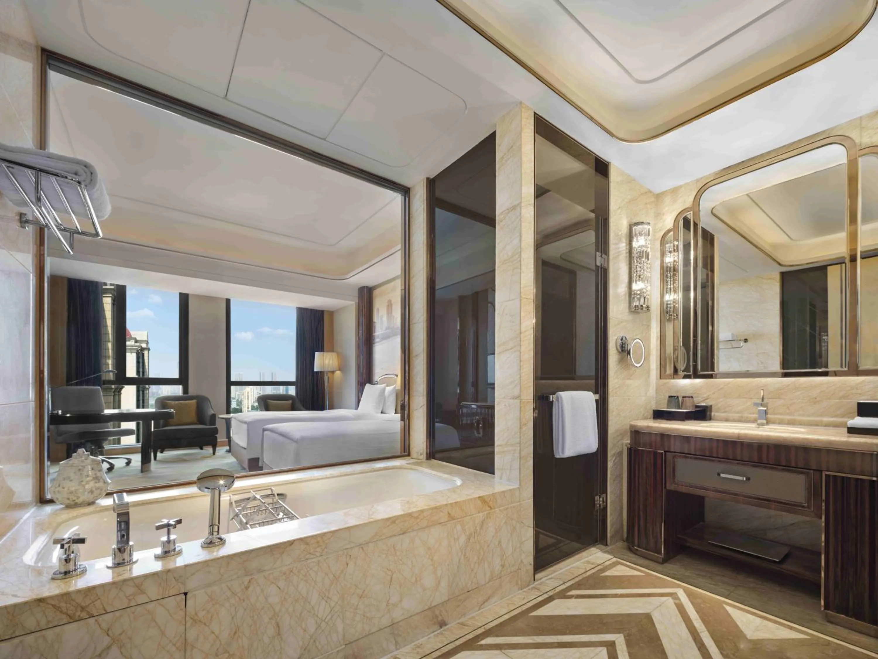 Bath, Bed in Wanda Vista Tianjin