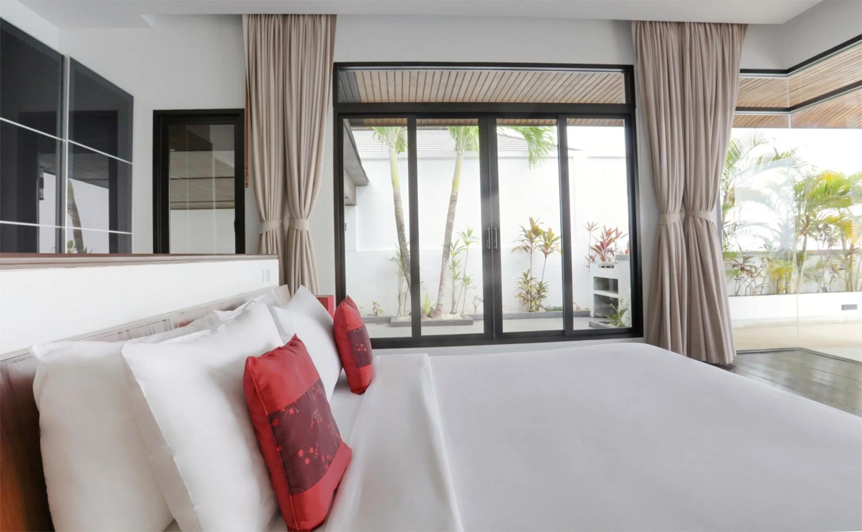 Bed in Kulraya Villas - Luxury Serviced Pool Villas (A)