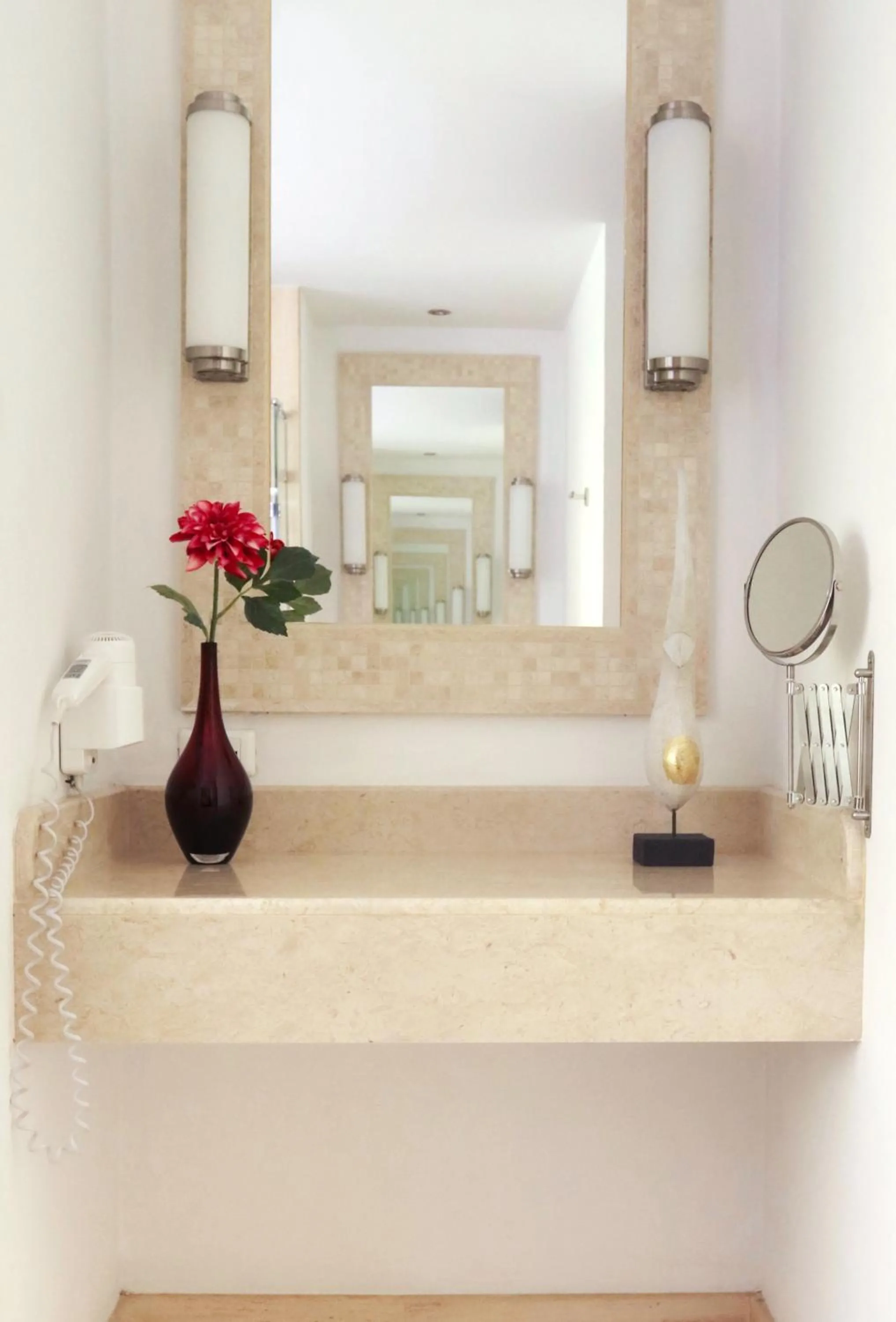 Kulraya Villas - Luxury Serviced Pool Villas (A)