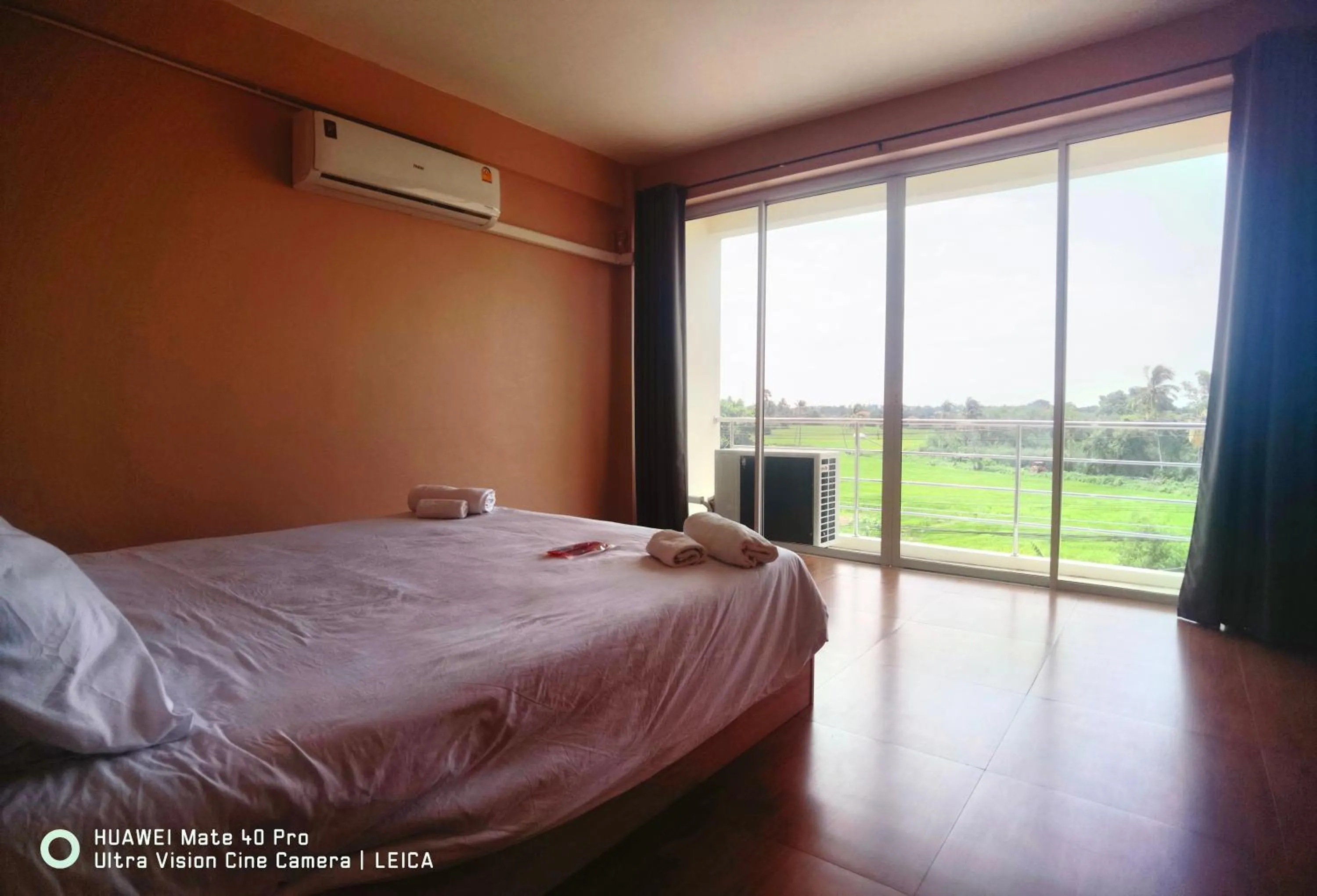 Bed in 115 Townhouse