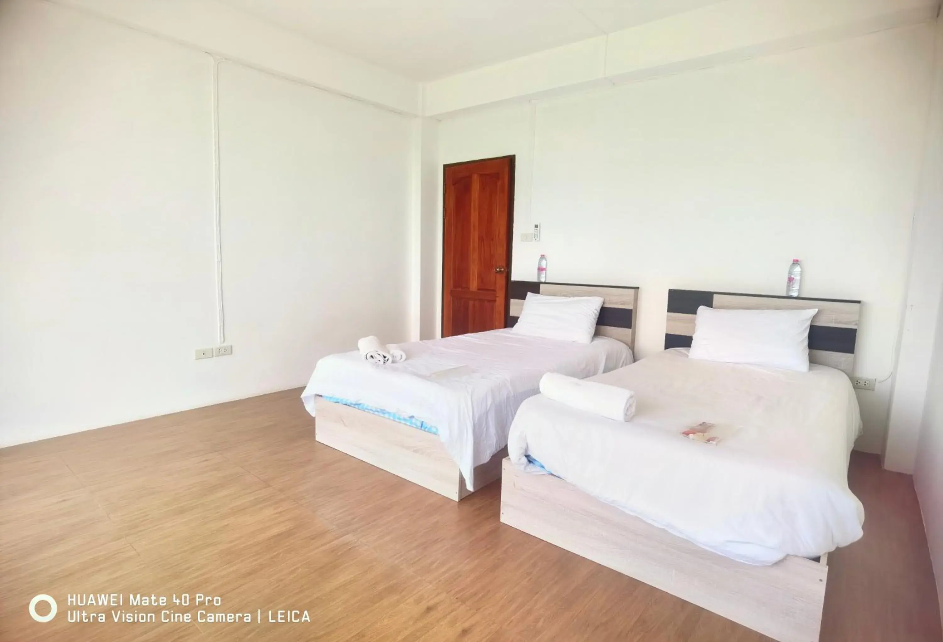 Twin Room with Private External Bathroom in 115 Townhouse Twin Room with Private External Bathroom in 115 Townhouse