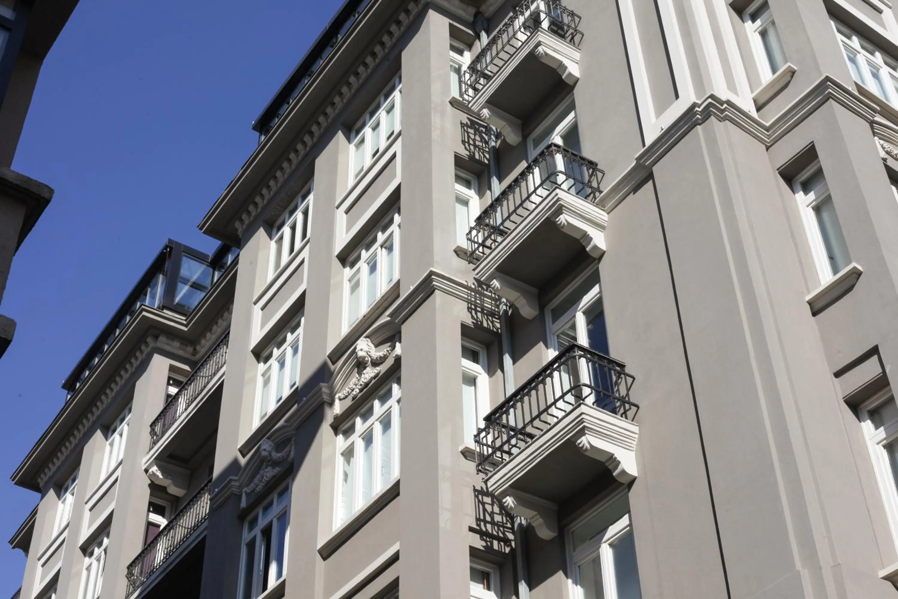 Facade/entrance in Wabi Hostels