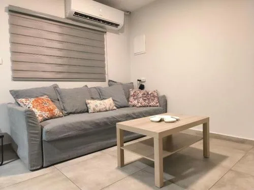 Michael's- A Lovely Studio Apartment