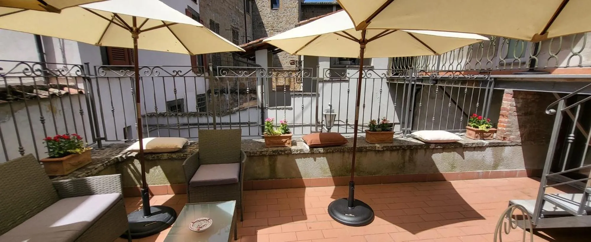 Balcony/Terrace in Appartamenti Urbevetus