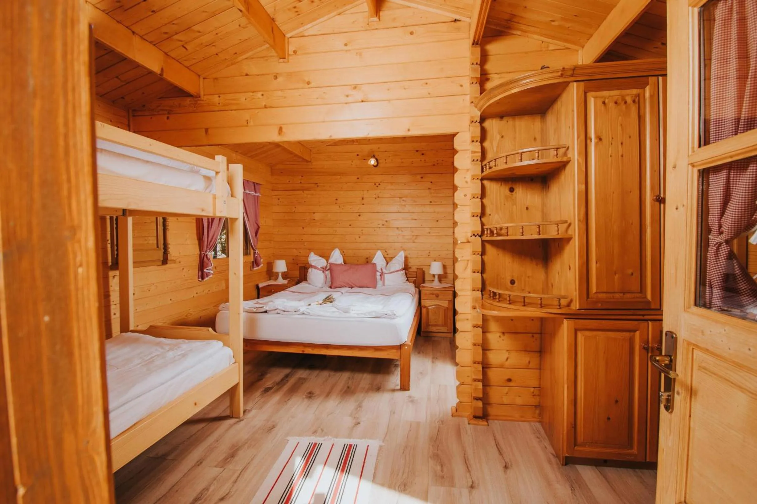 Bedroom, Bed in Vidra Park