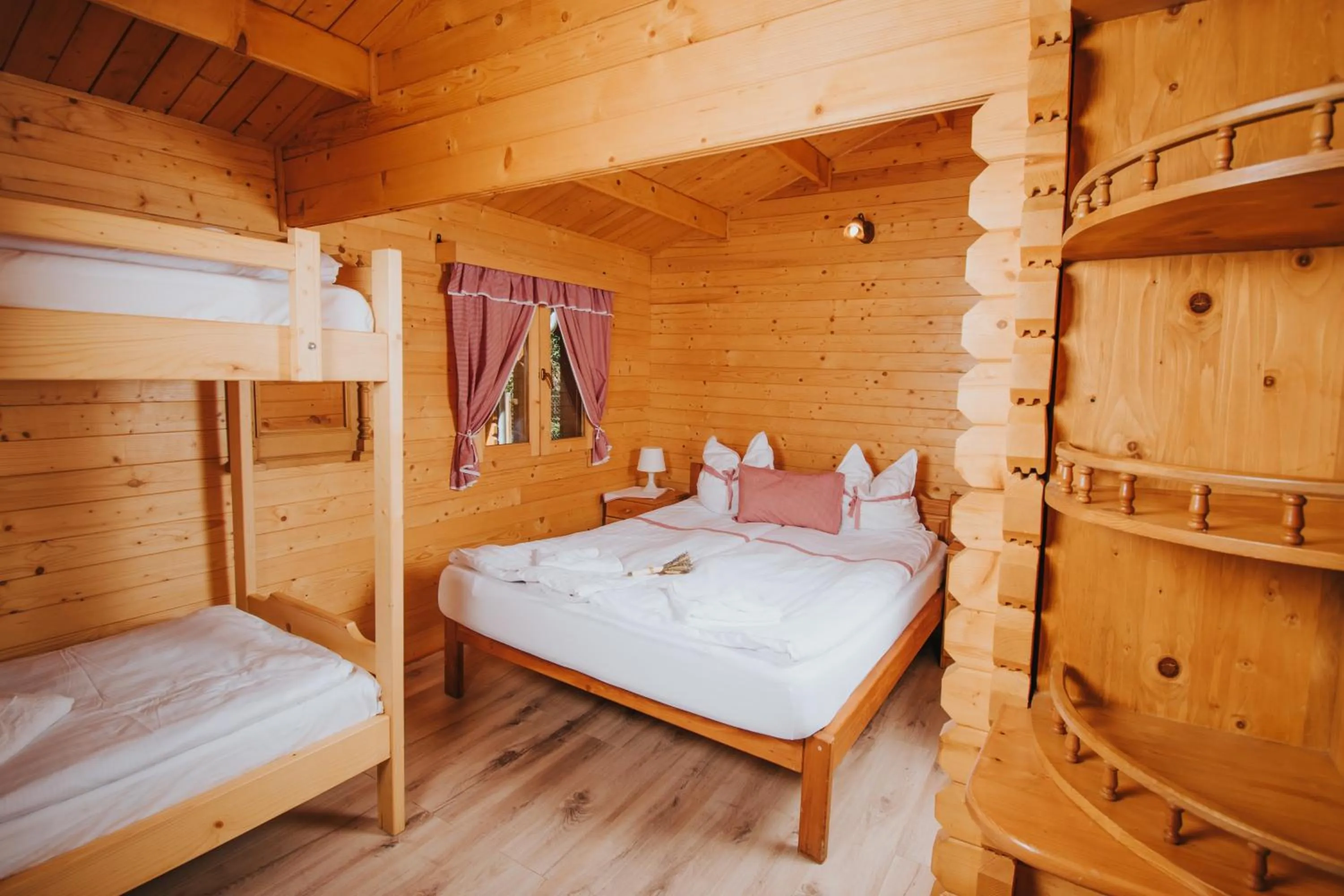 Bedroom, Bed in Vidra Park