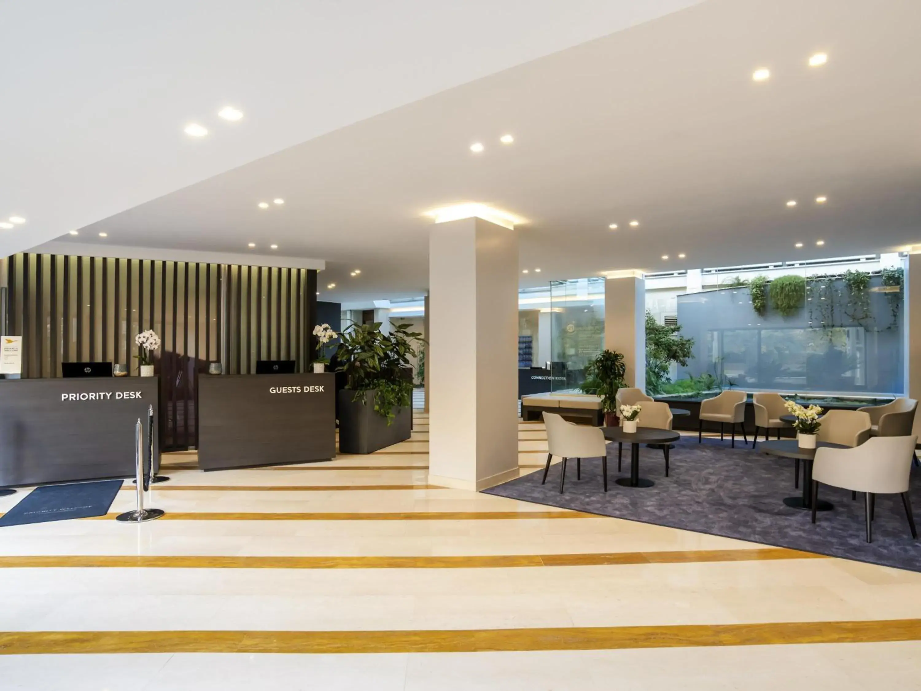 Lobby or reception in Mercure Roma West Lobby or reception in Mercure Roma West