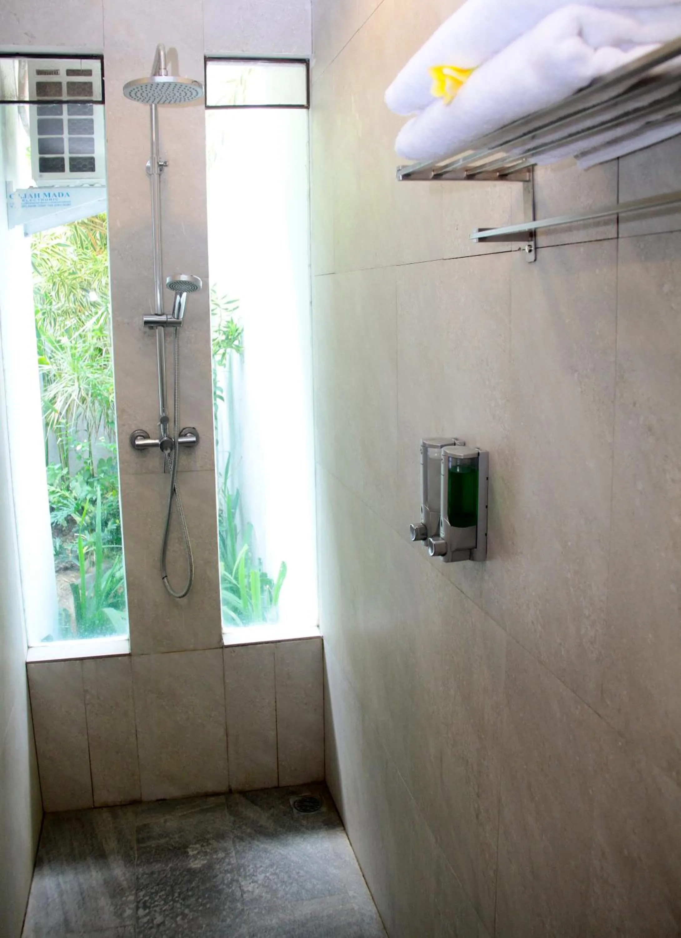Bathroom in Delu Villas & Suite