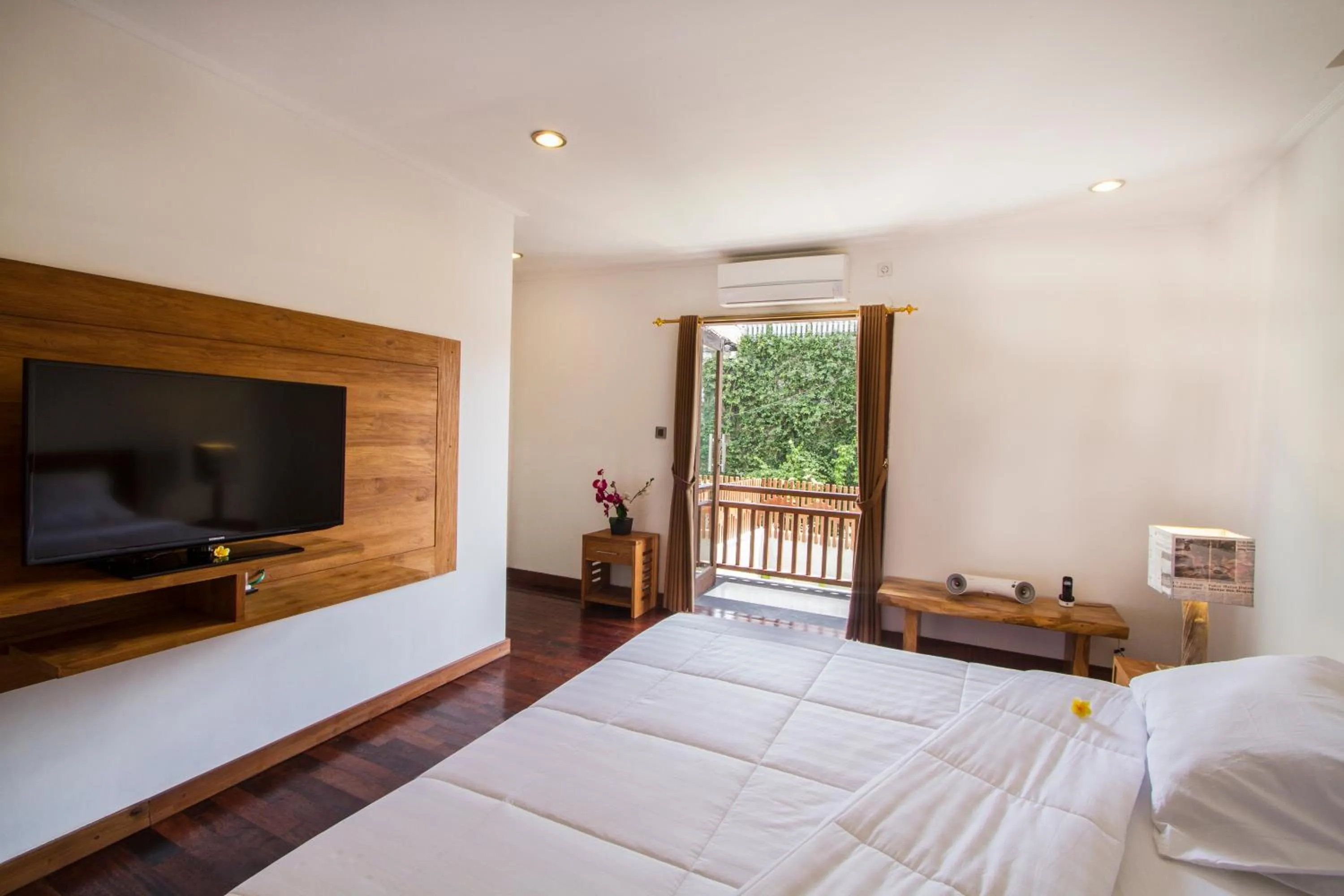 Bedroom, Bed in Delu Villas & Suite
