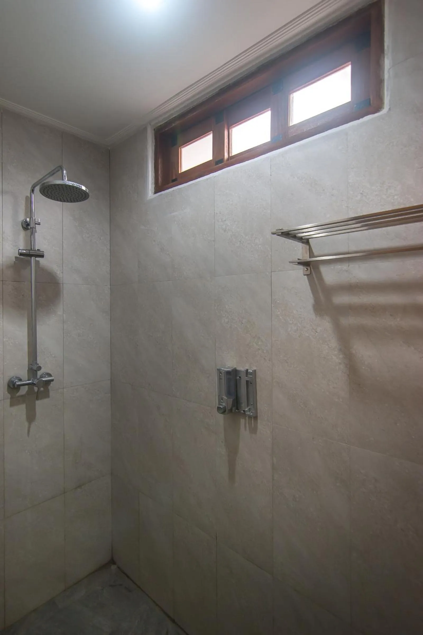 Bathroom in Delu Villas & Suite