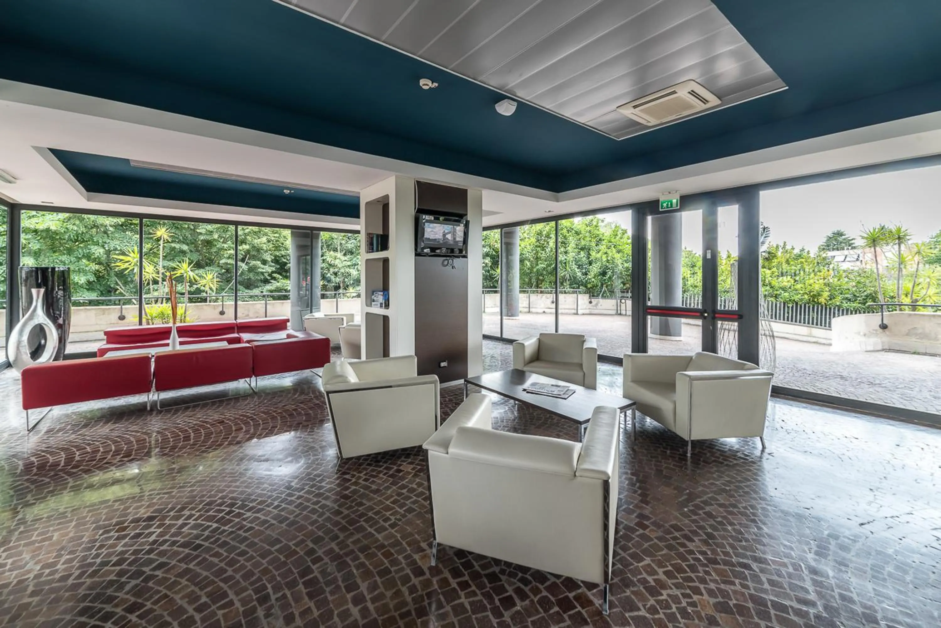 Lobby or reception in Sotel Nomentana Roma